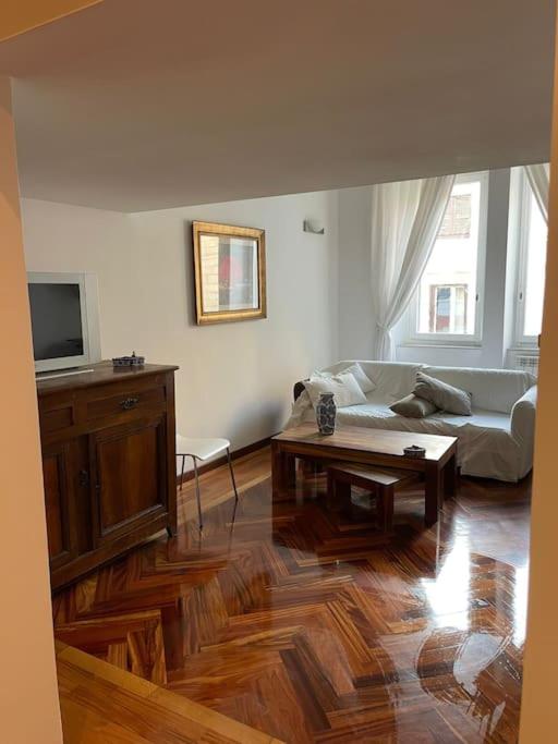 Roma Termini Barbara House