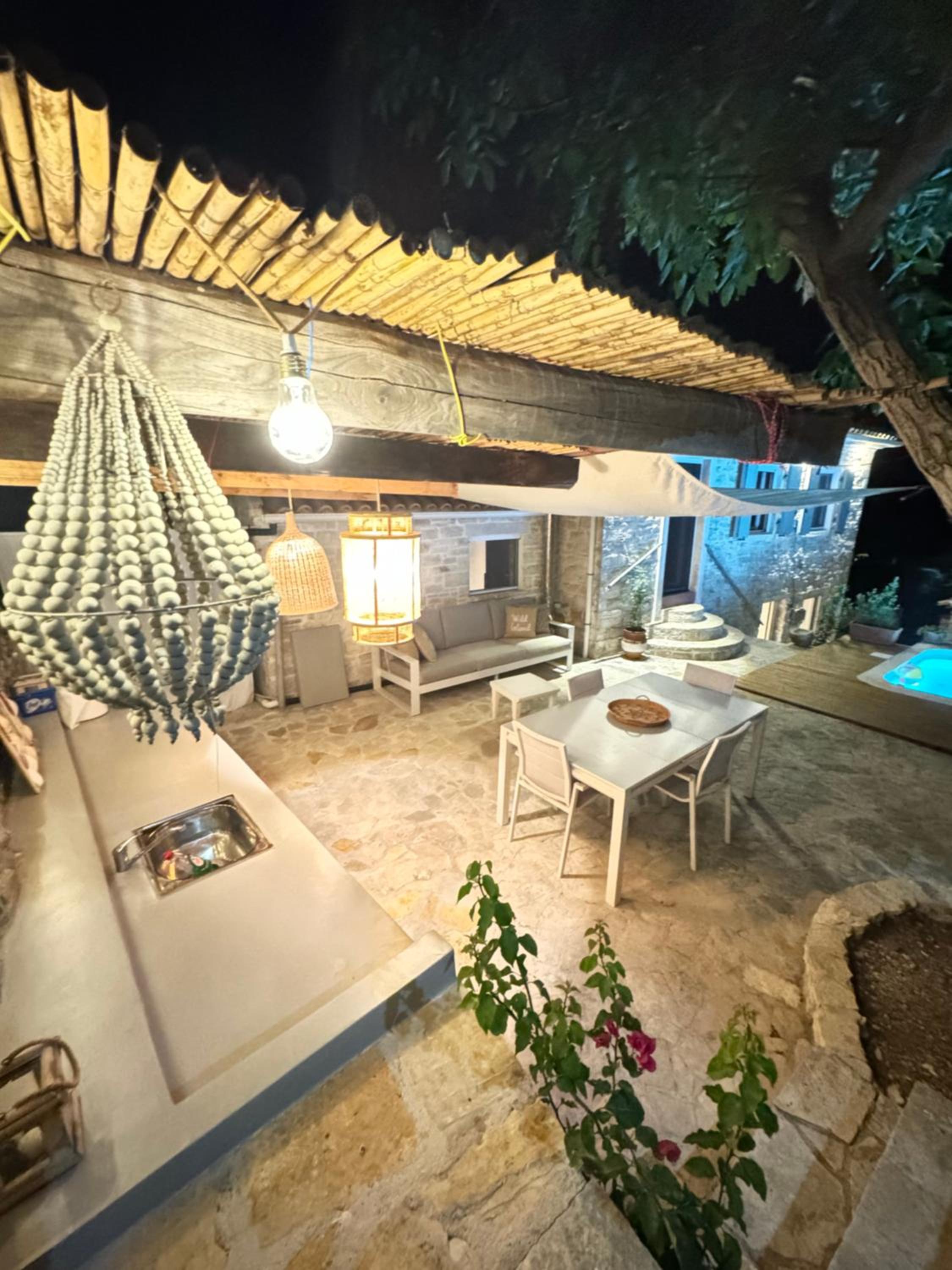 Hotel Nostradamus Castle Room