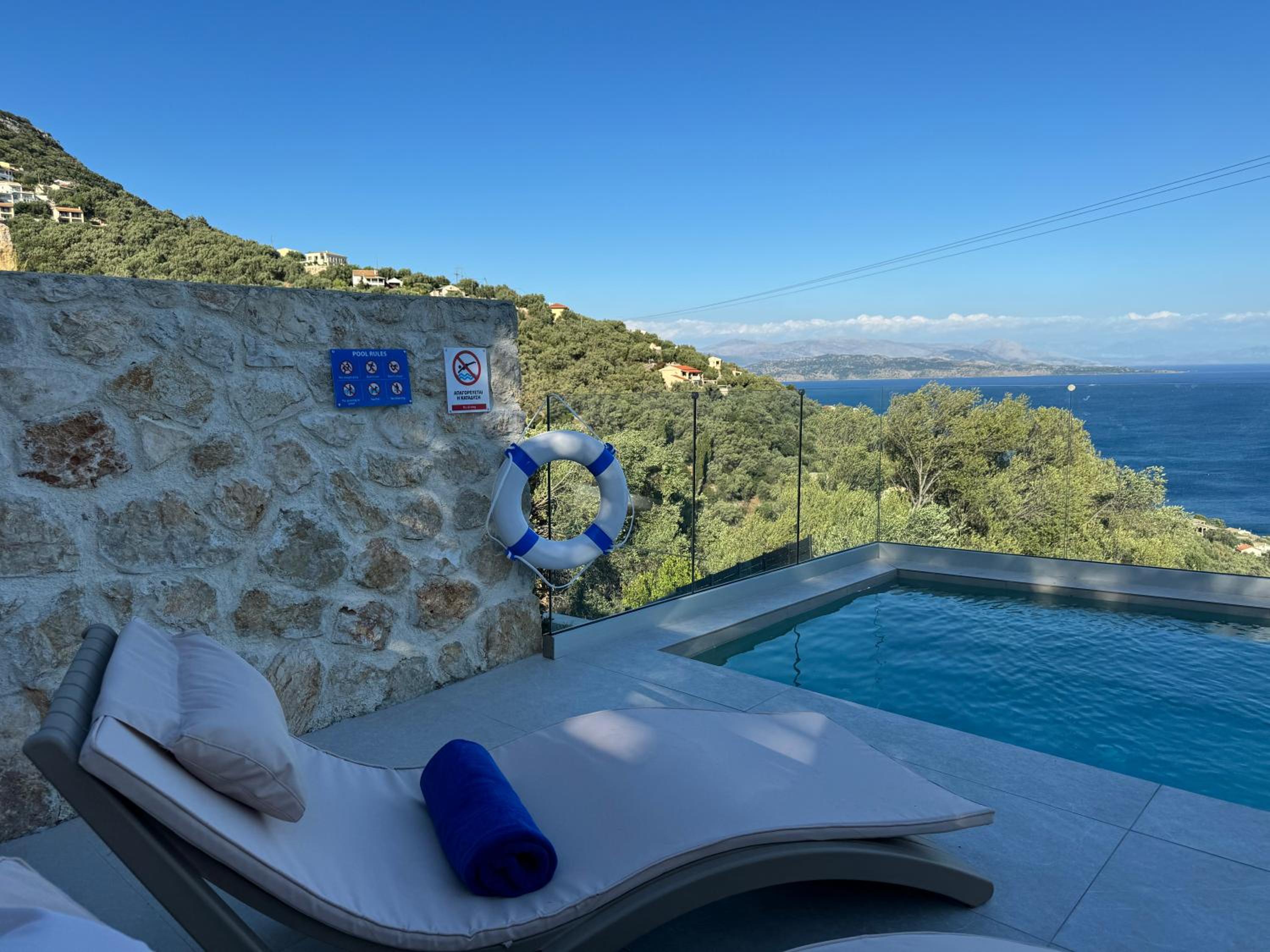 Nissaki Villas