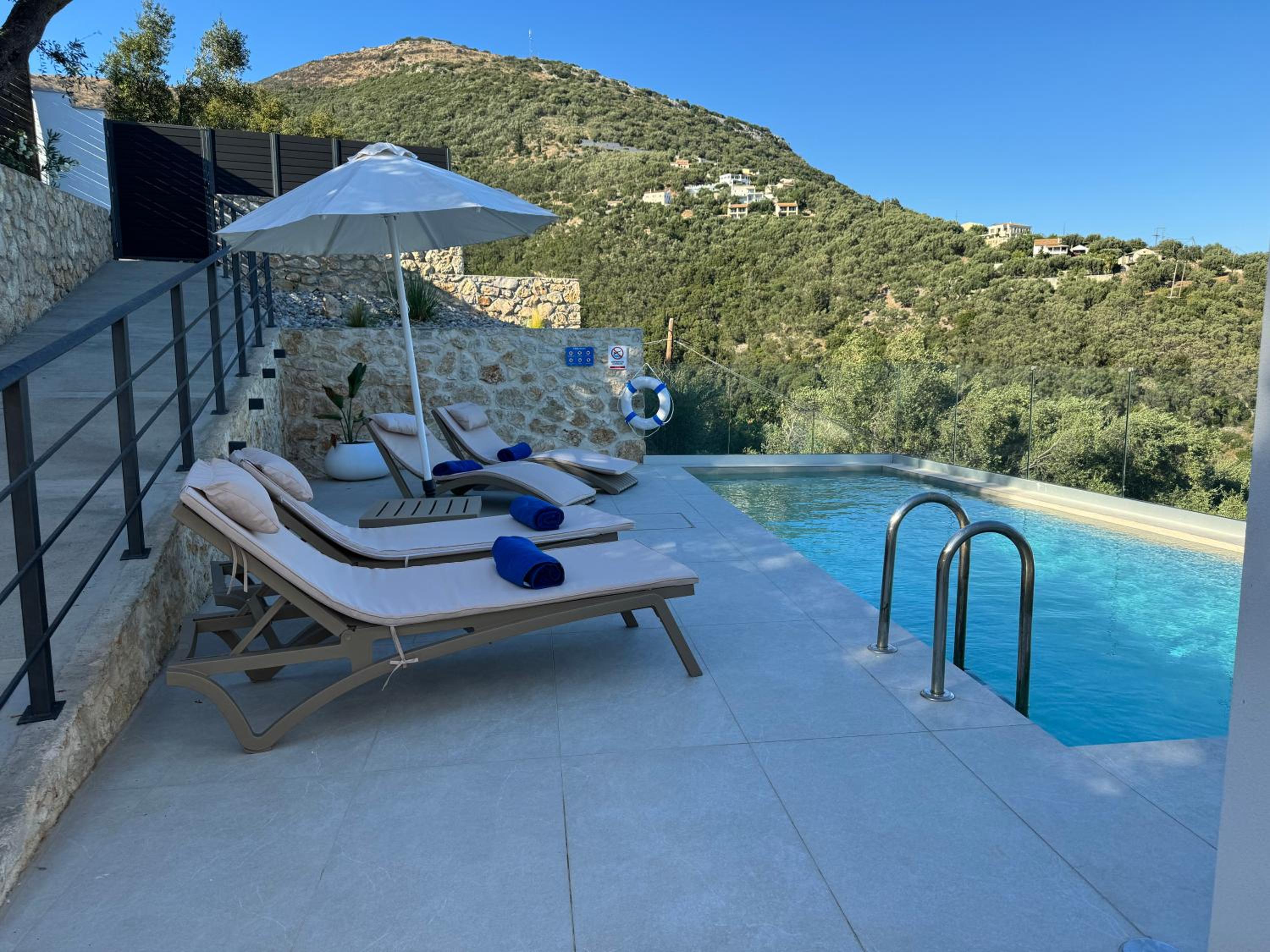 Nissaki Villas