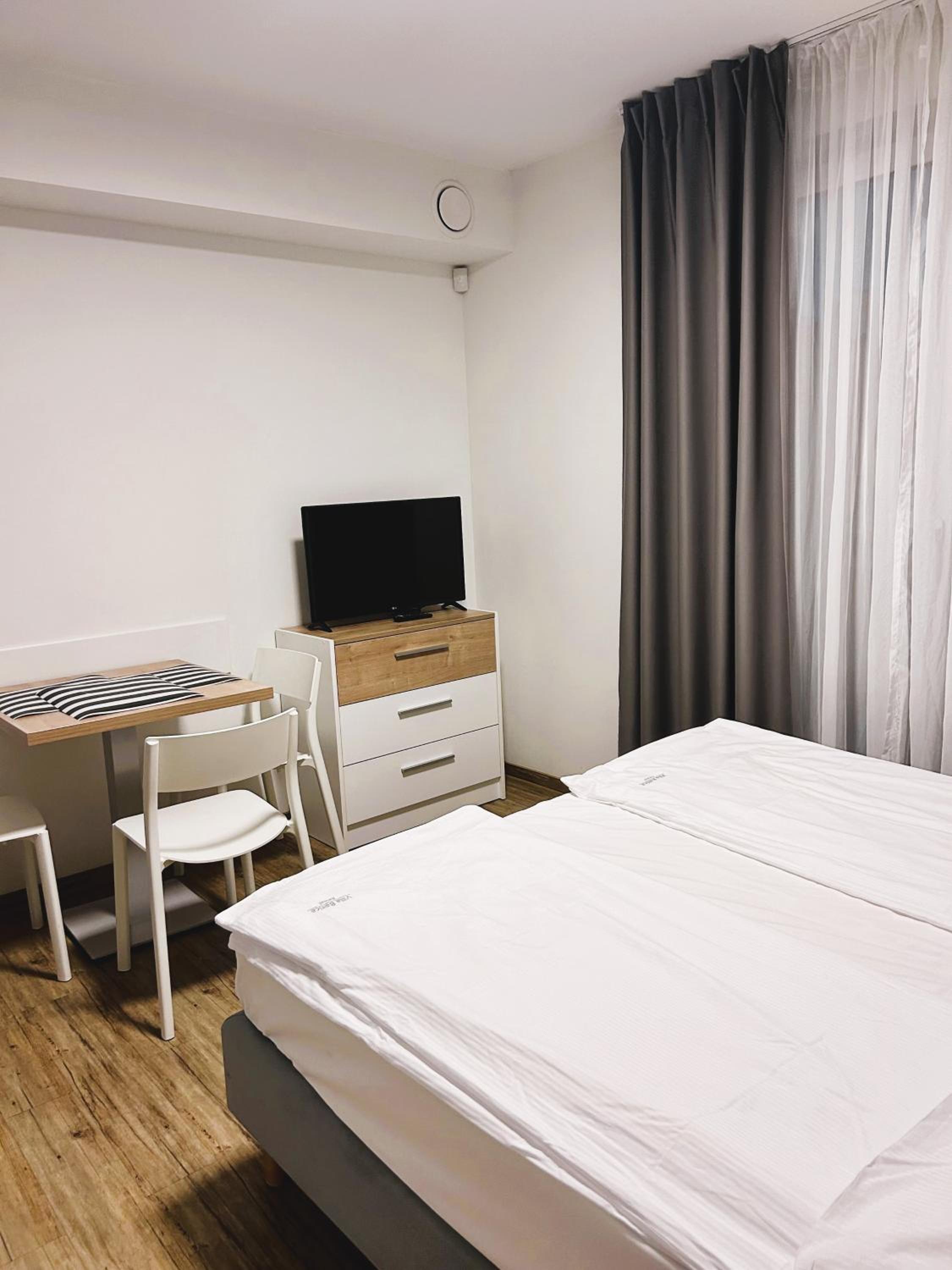 Apartamenty Villa Baltica Rewal - jacuzzi na dachu, wi-fi, parking w cenie