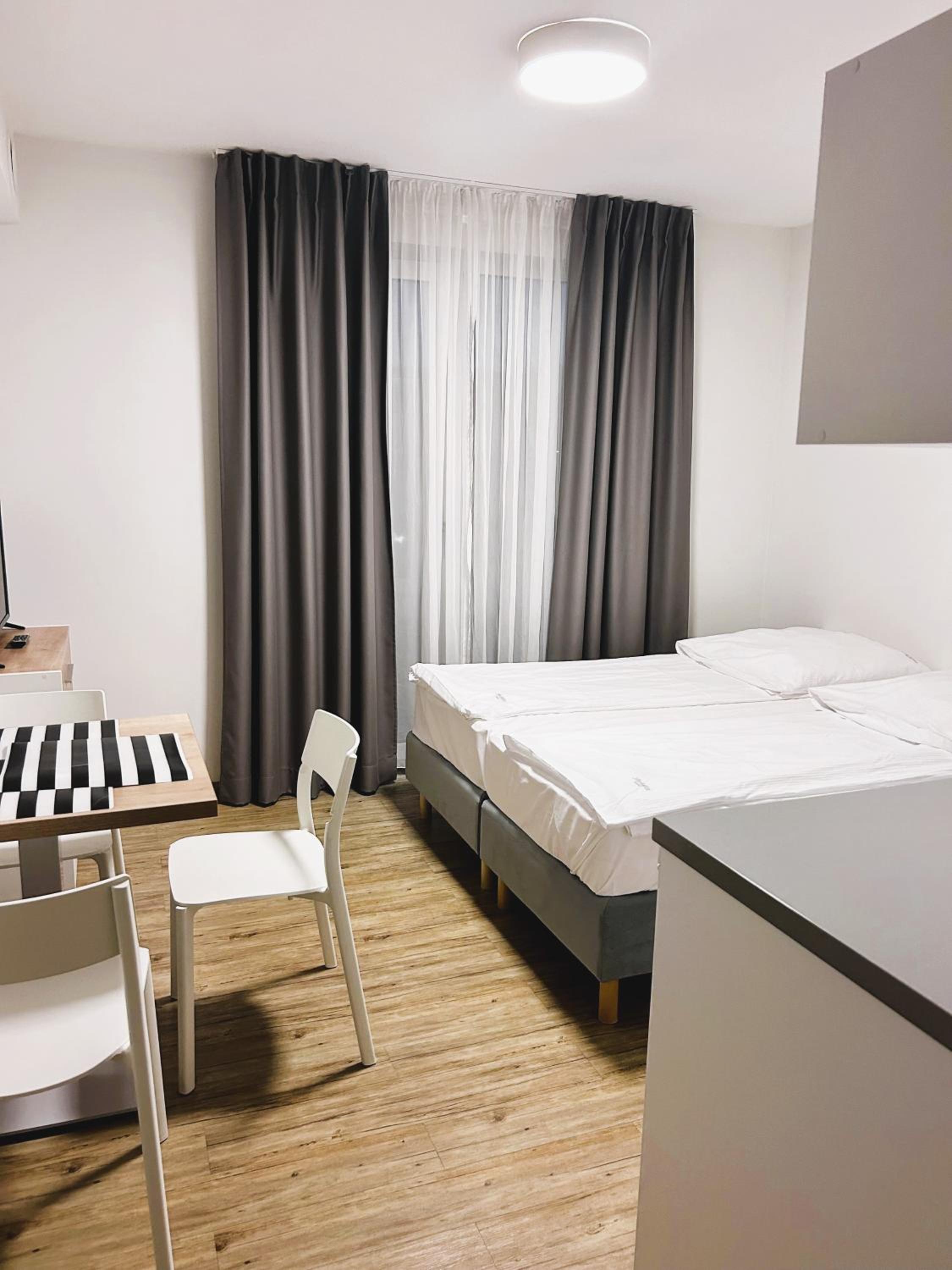 Apartamenty Villa Baltica Rewal - jacuzzi na dachu, wi-fi, parking w cenie