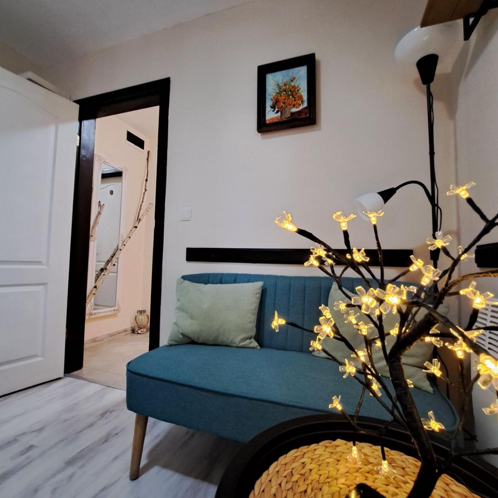 Aura house