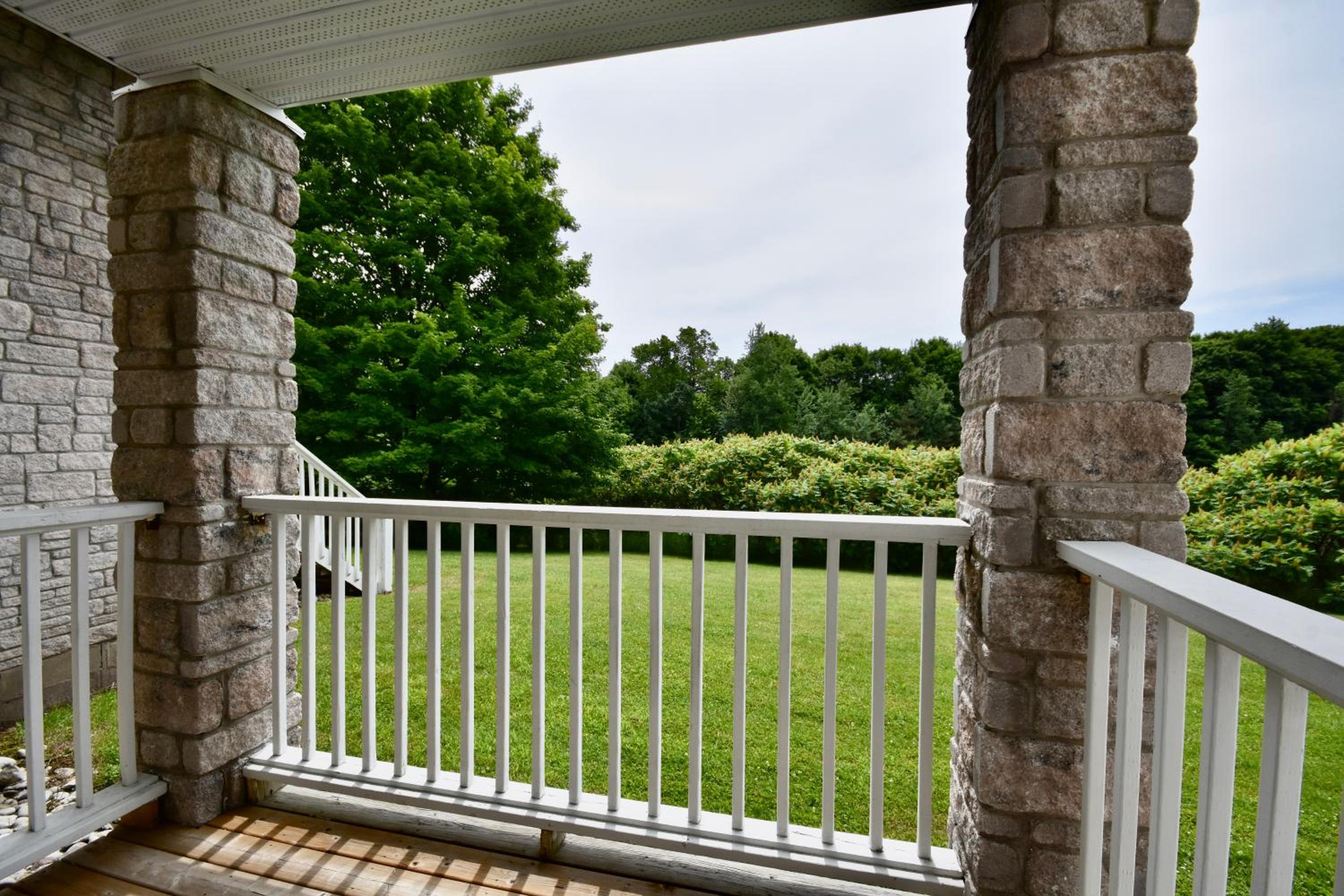 Luxury Garden View Jacuzzi Suite Pool Sauna Gym