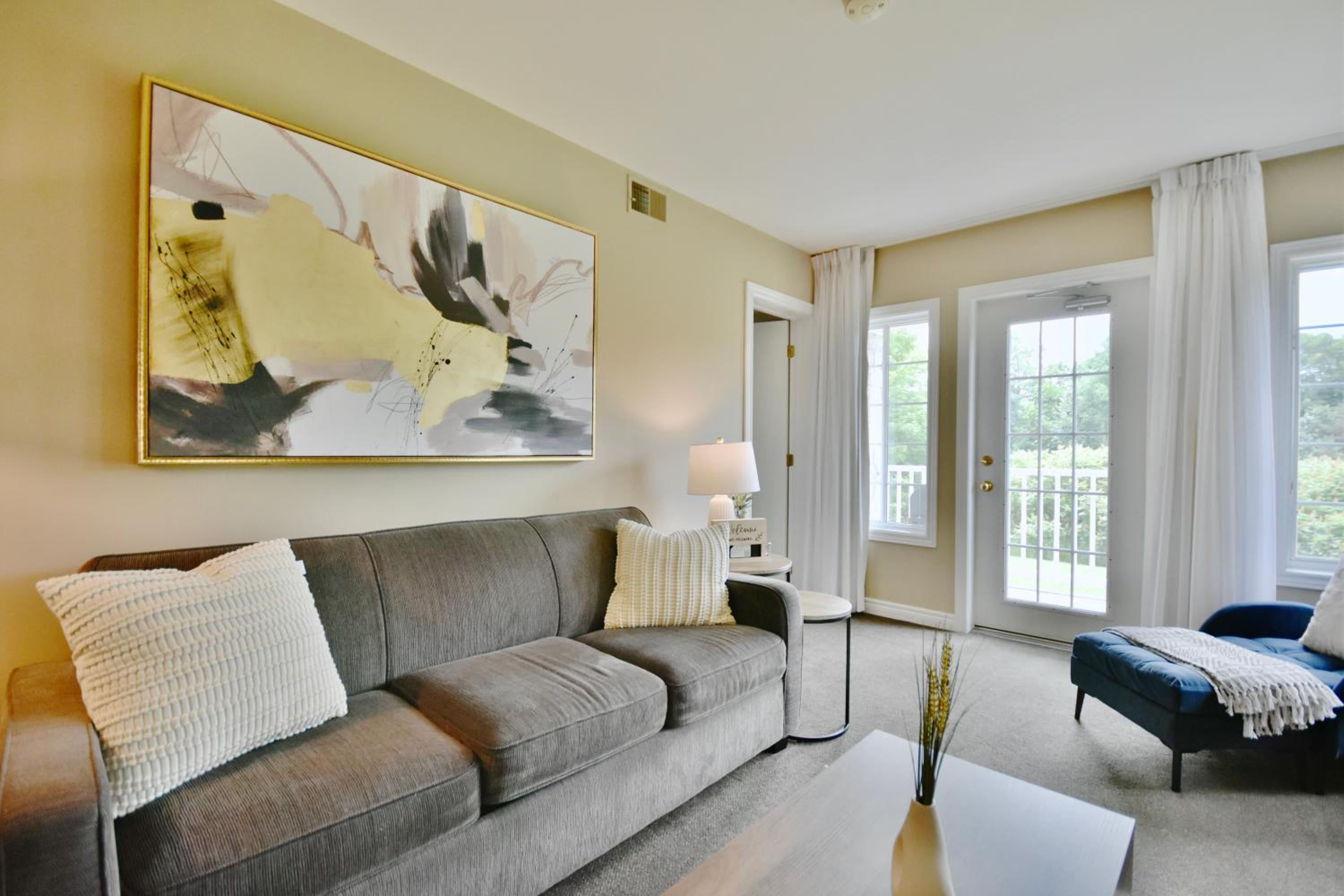 Luxury Garden View Jacuzzi Suite Pool Sauna Gym