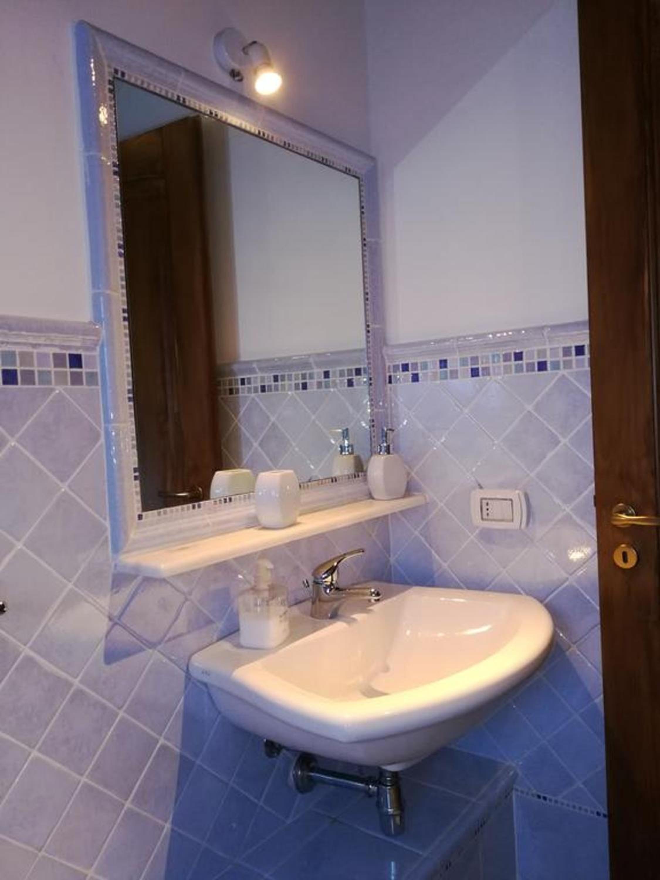 Charming Apartment in Palermo 60 m² Parking Included view 2