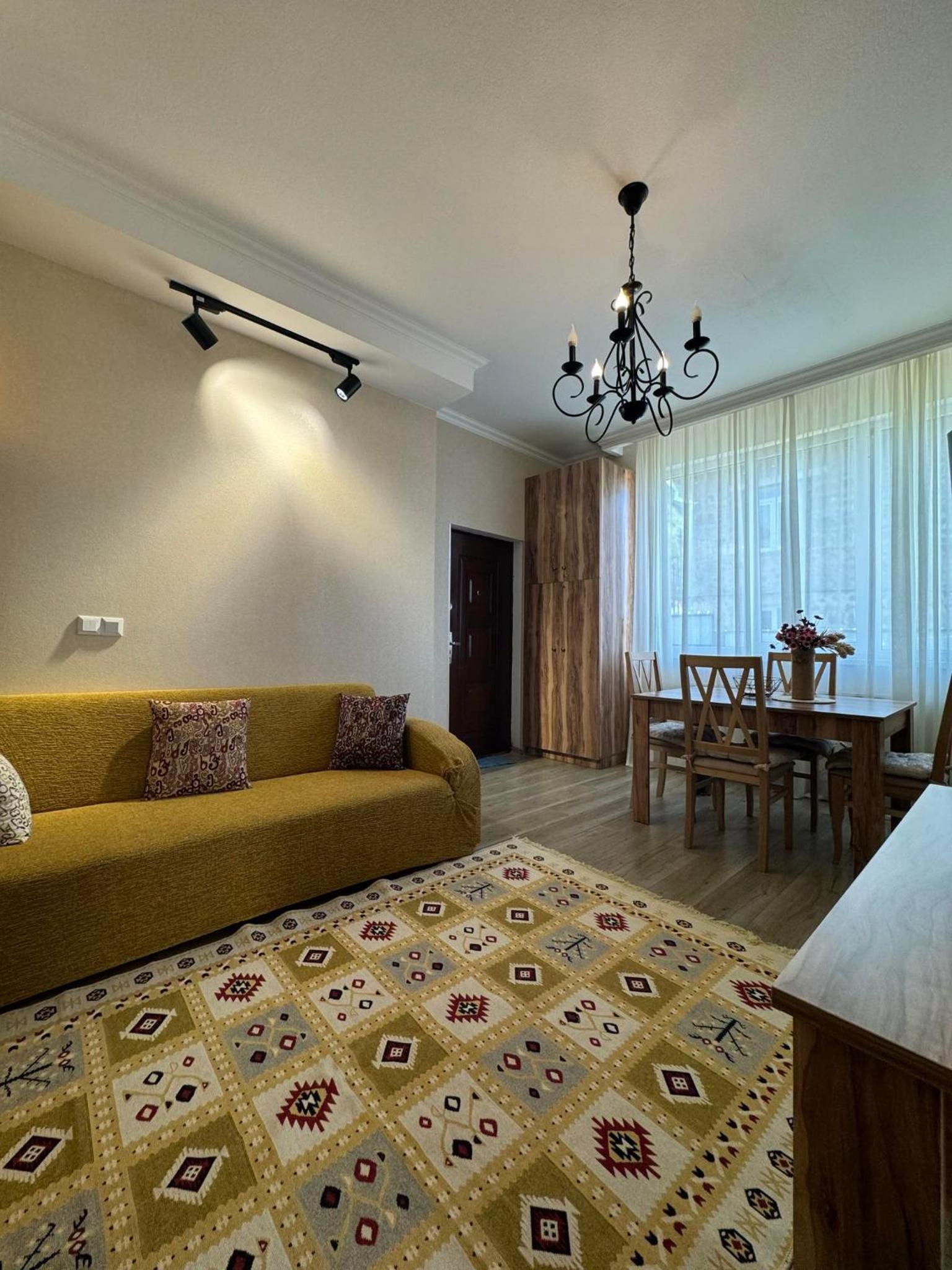 Baqari Inn en Stepantsminda