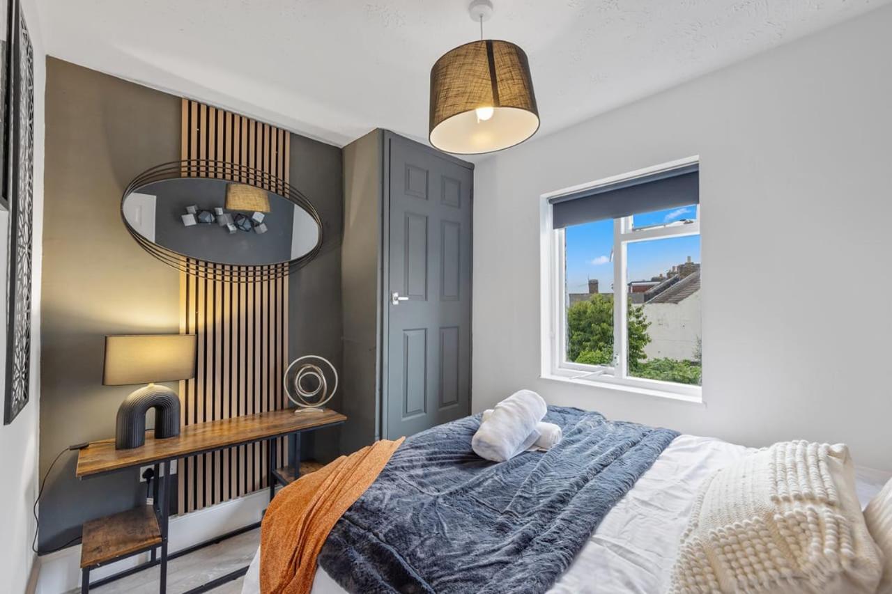 1bed stylish flat with Parking view 4