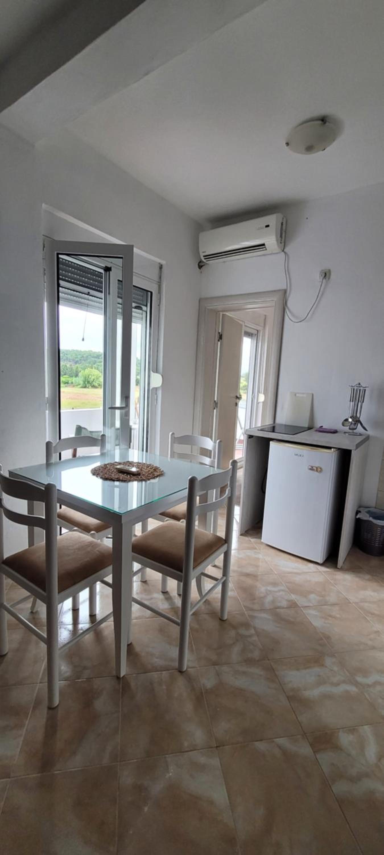 Photo 71