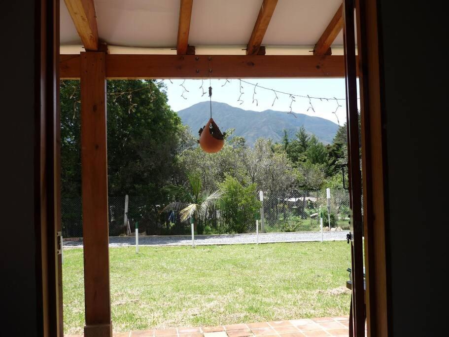 Despertar frente a la montaña sagrada de Iguaque