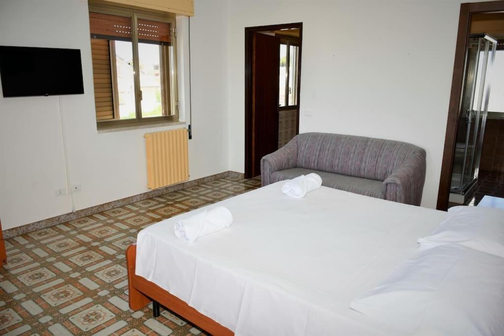 Villa Santa Maria-Hosted by Sweetstay view 5