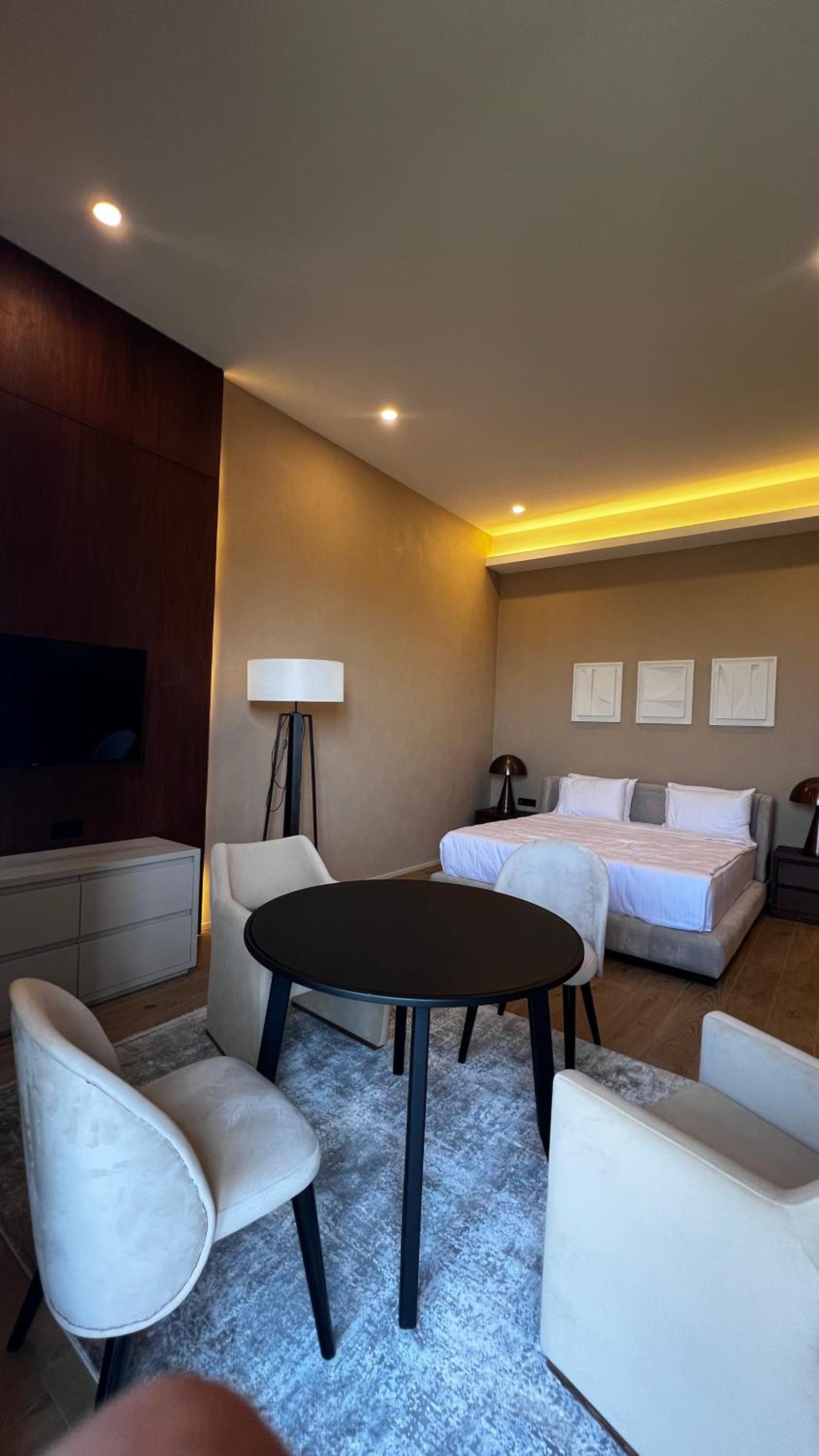 Sea Breeze White Residence Apart Hotel
