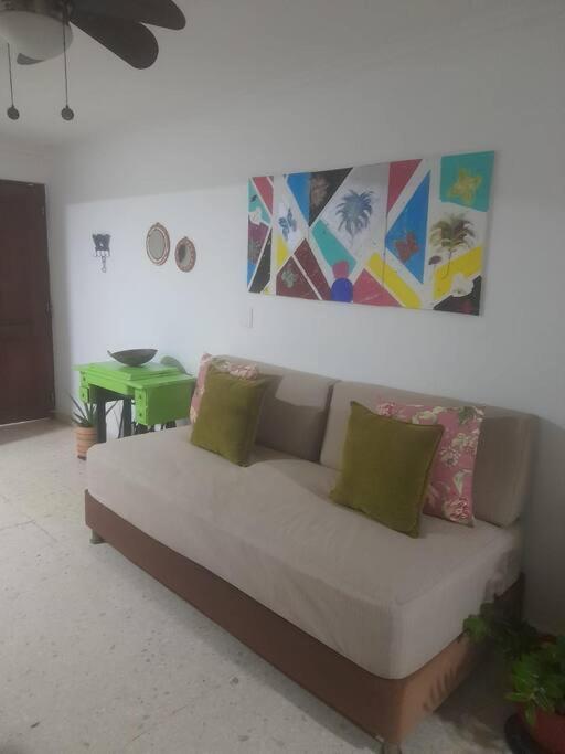 Acogedor apartaestudio excelente ubicación y hermosa vista