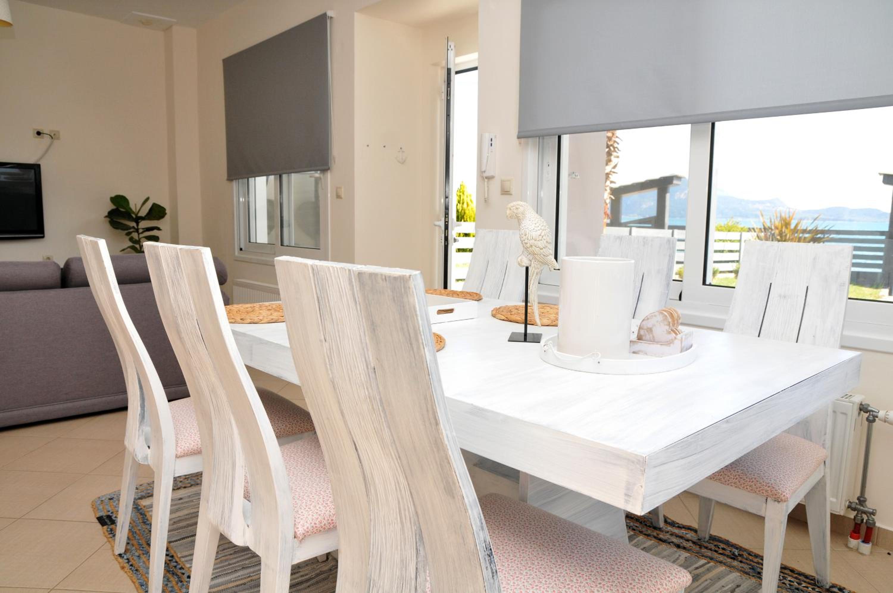 Cozy beach home in Faros, Raches view 3