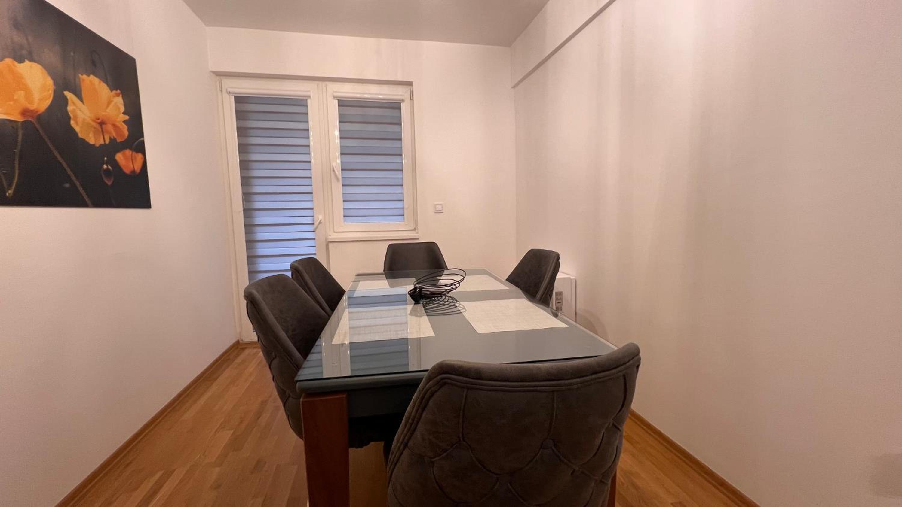 UrbanLuxe rent