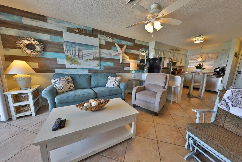2 Bedroom at Las Palmas in Gulf Shores with 2 Pools, Picnic and Grilling Area, Parking for 2 Vehicles, and Beach Access a Short Walk view 2