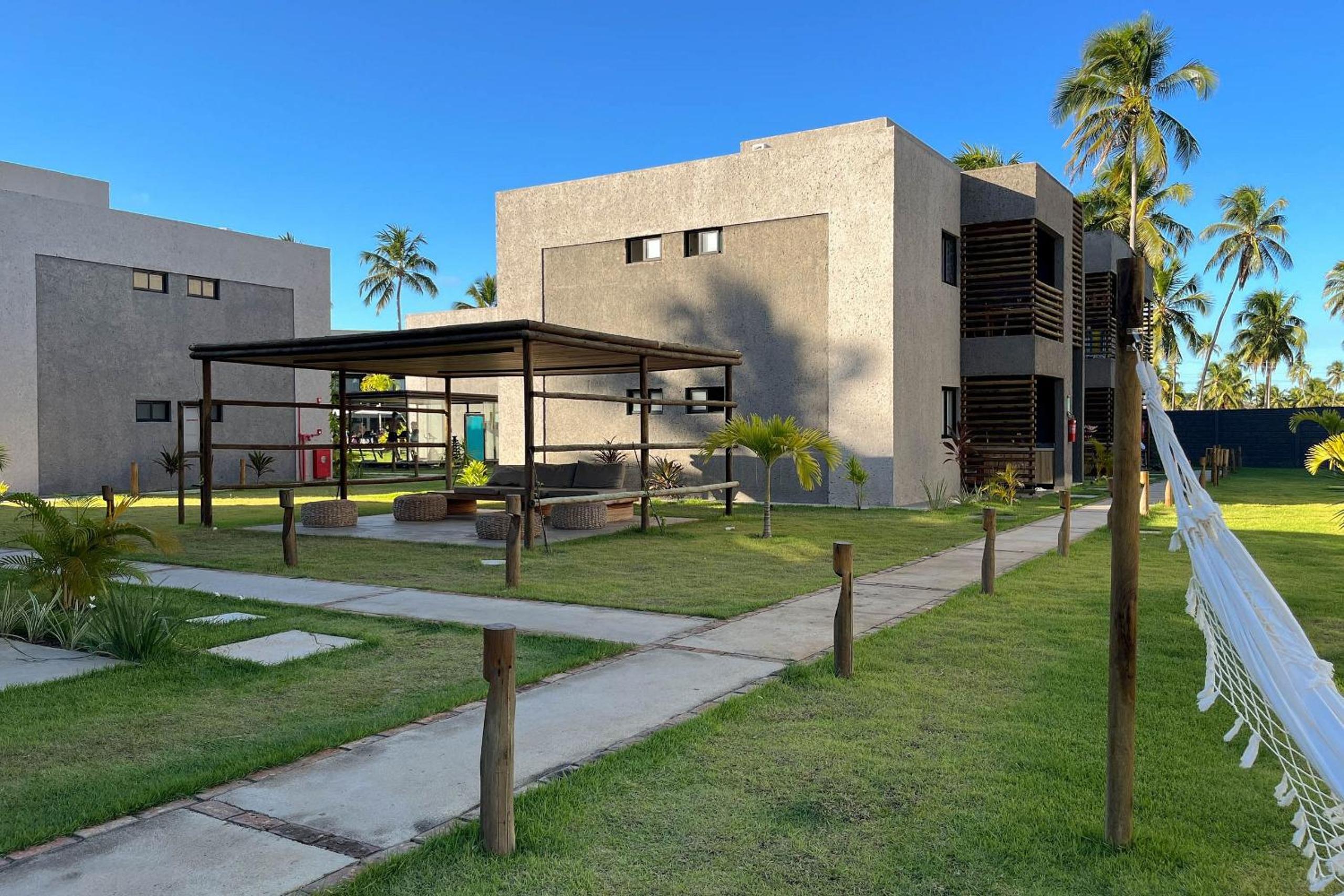 Hotel Villa Manatee Rota dos Milagres - Image 1