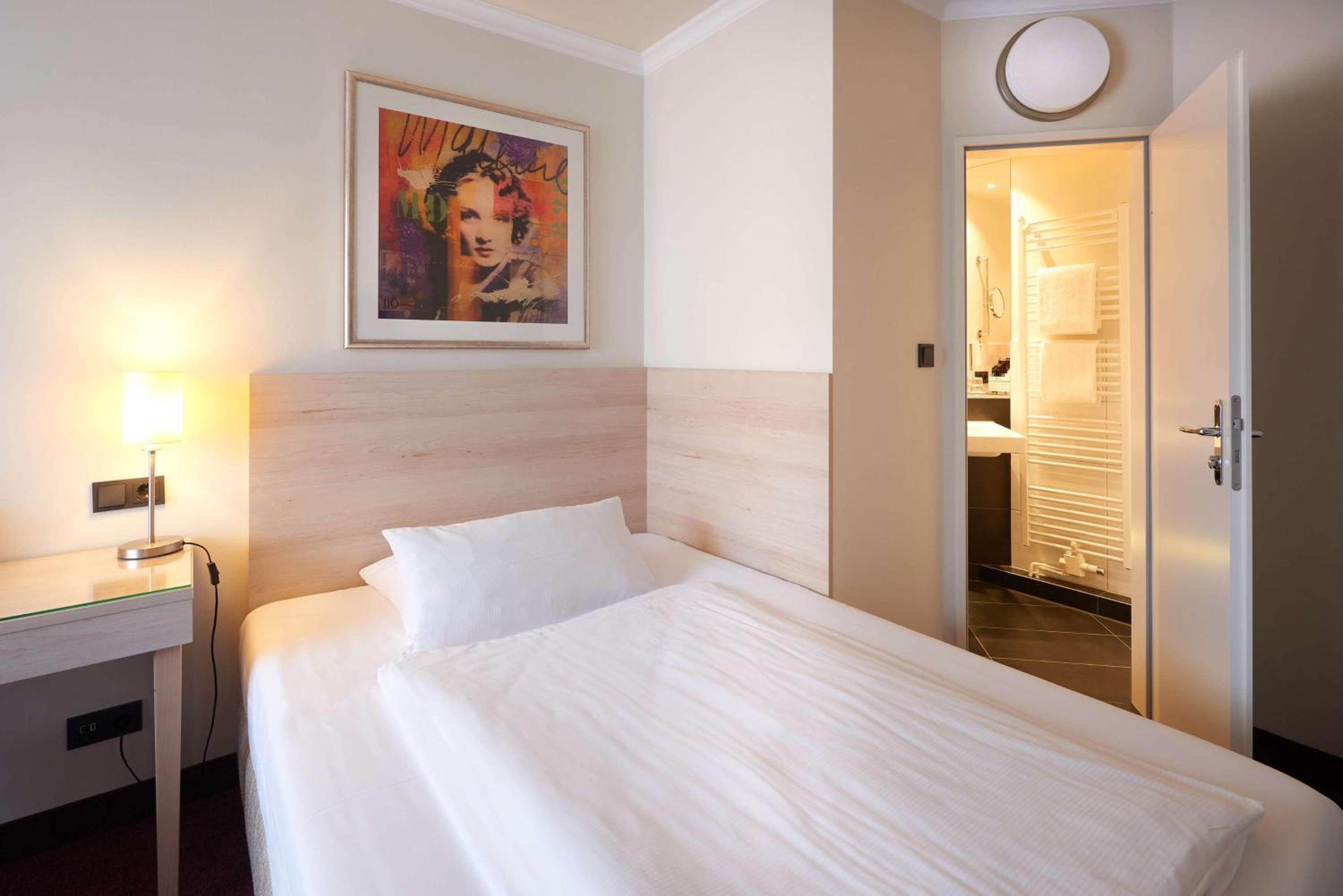 Hamburg Vacations - Best Western Hotel Hamburg International - Property Image 39