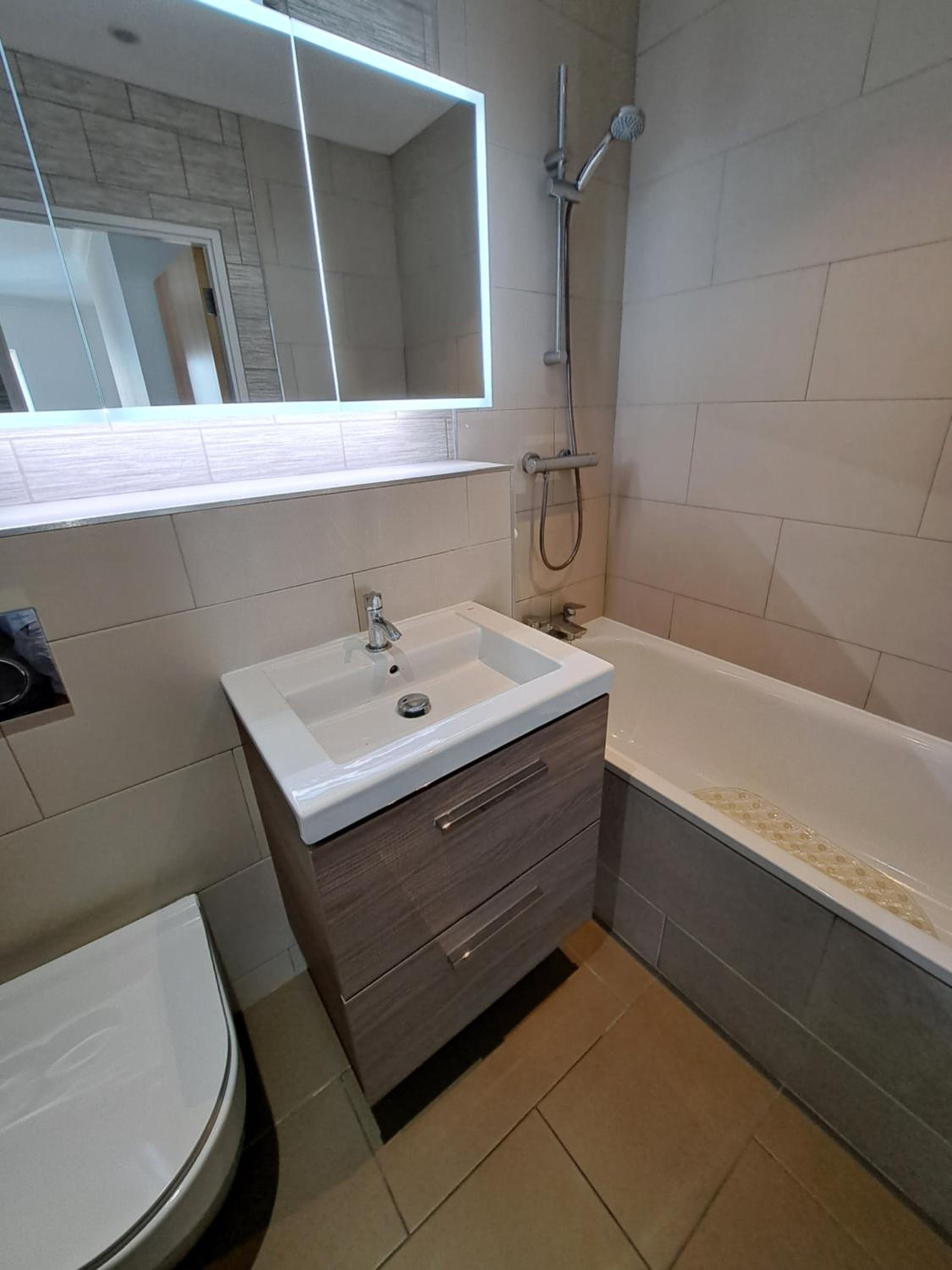 Ramsgate Vacations - Modern town house - Property Image 6