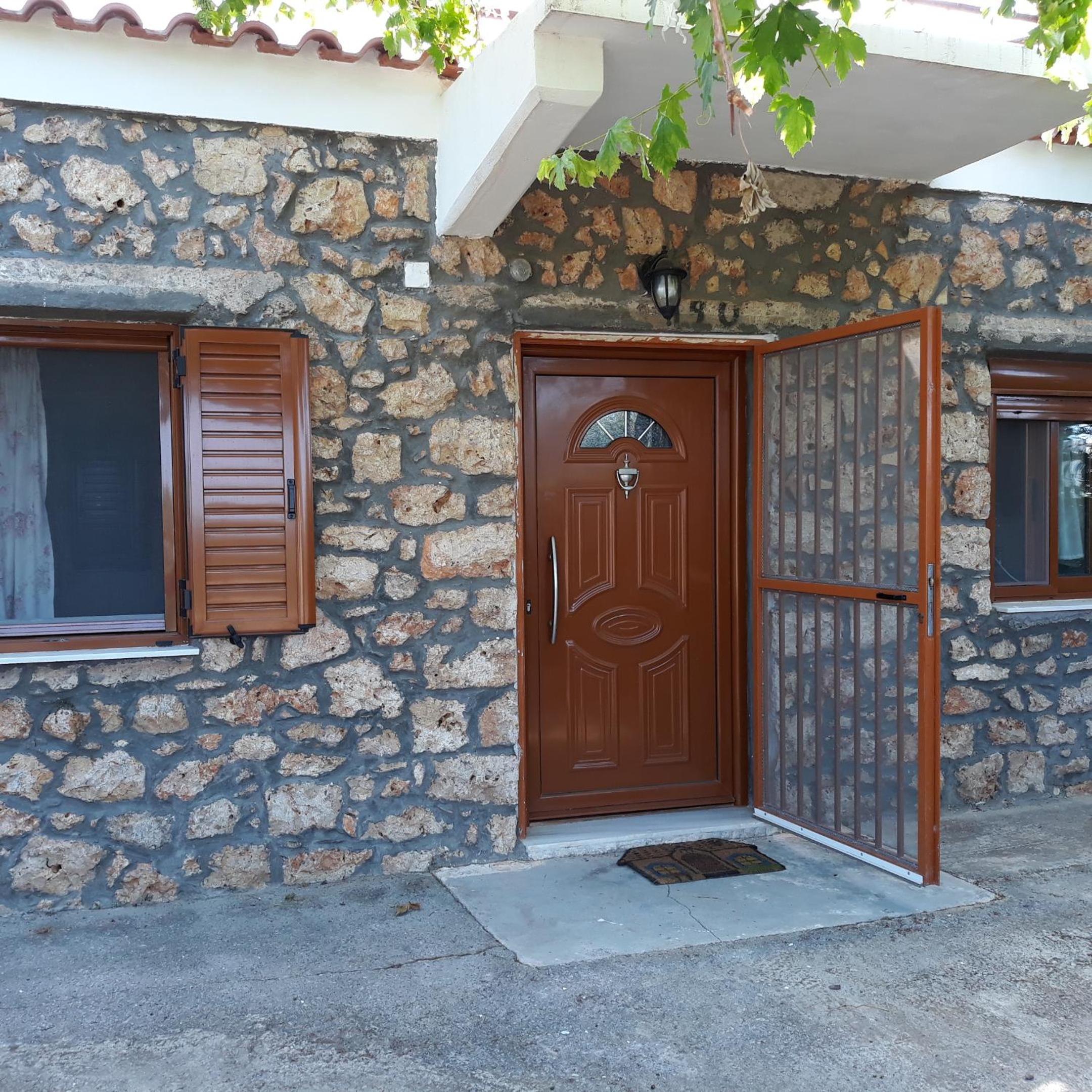 Politimis house