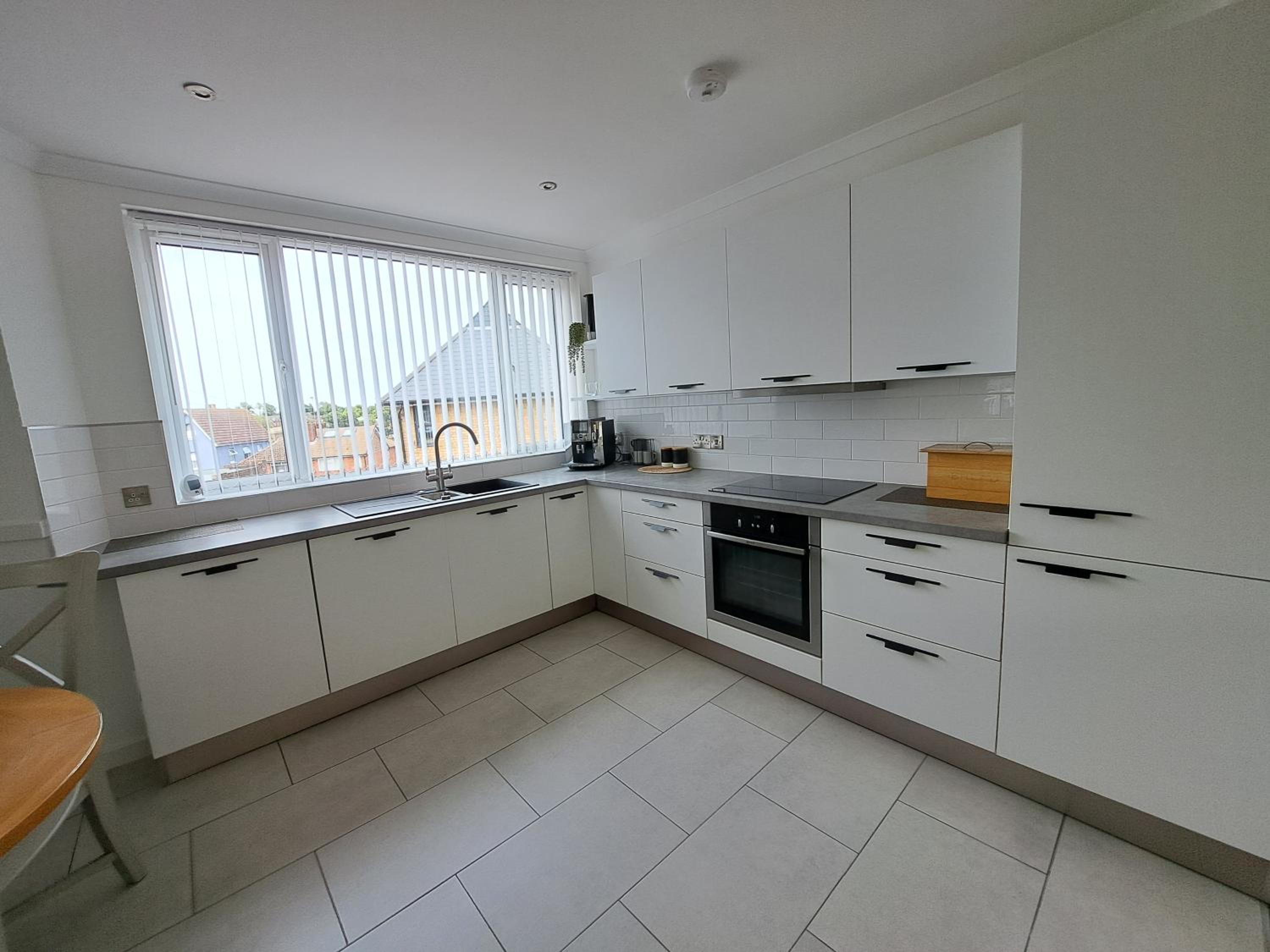 Ramsgate Vacations - Modern town house - Property Image 3