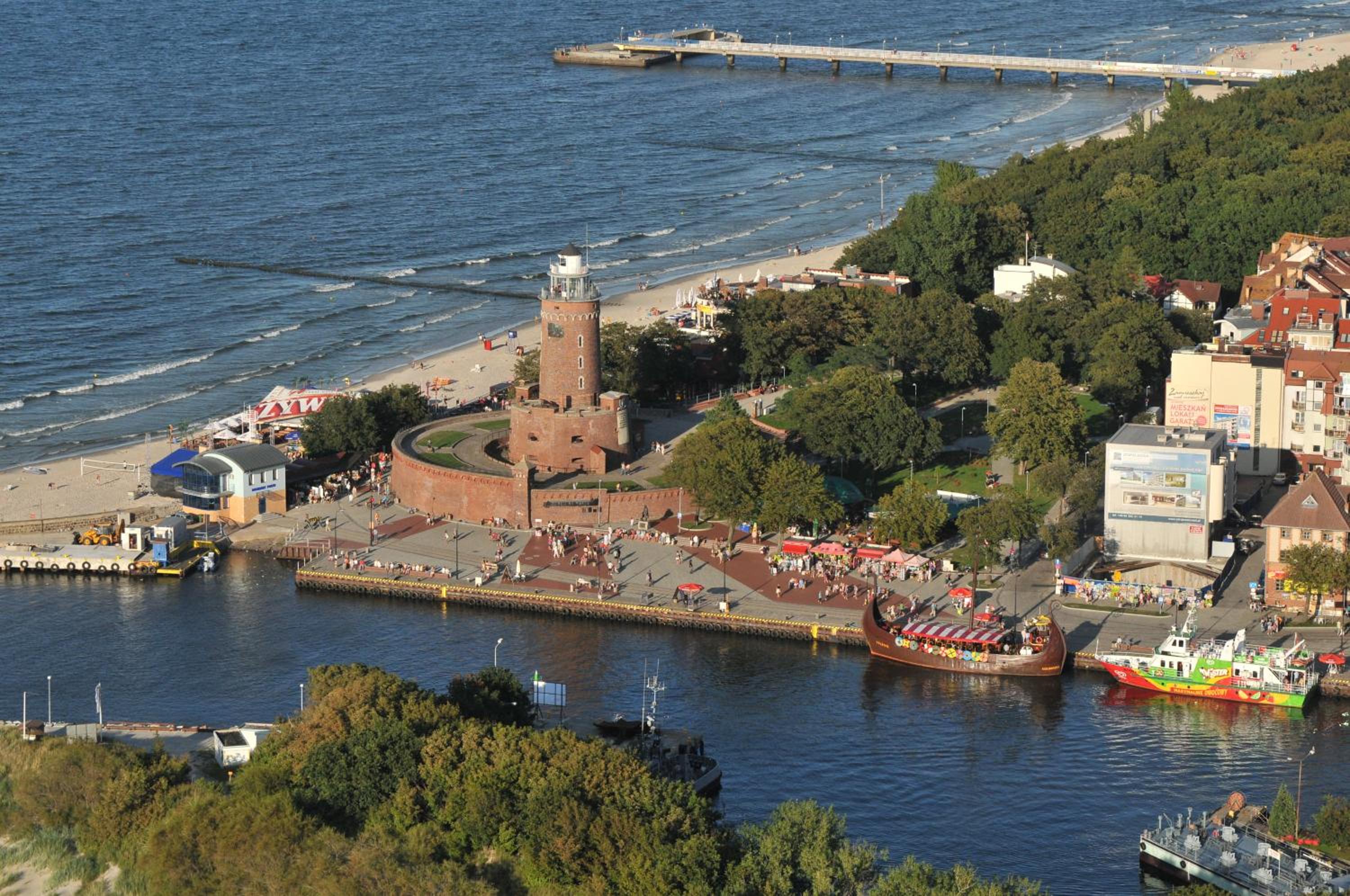 APT Nadmorskie - duże apartamenty blisko molo i plaży view 4