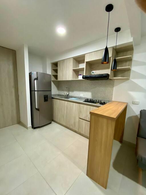 Hermoso Apartamento Norte - La Flora
