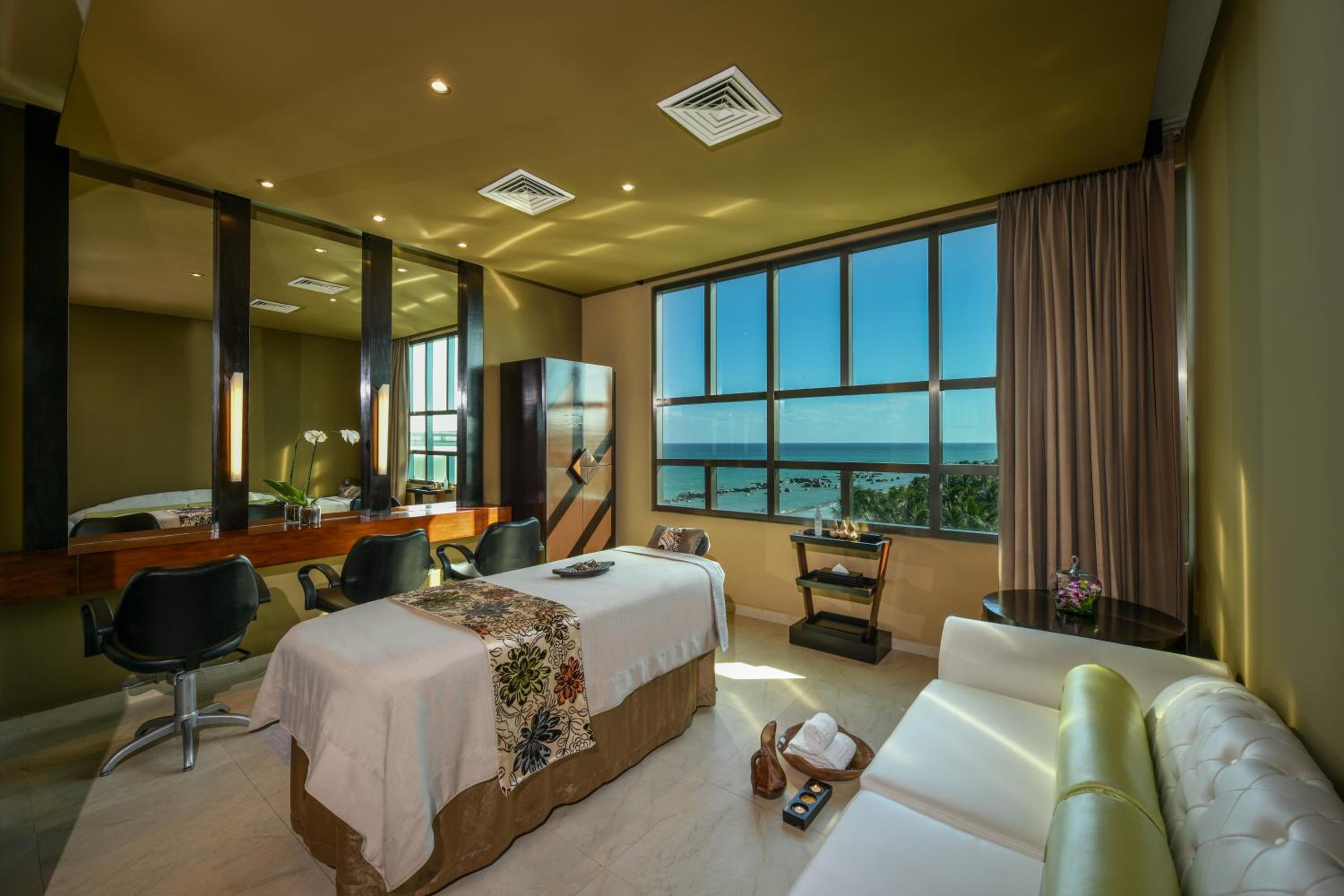 Generations Riviera Maya Oceanfront Family Resort, All & More Inclusive
