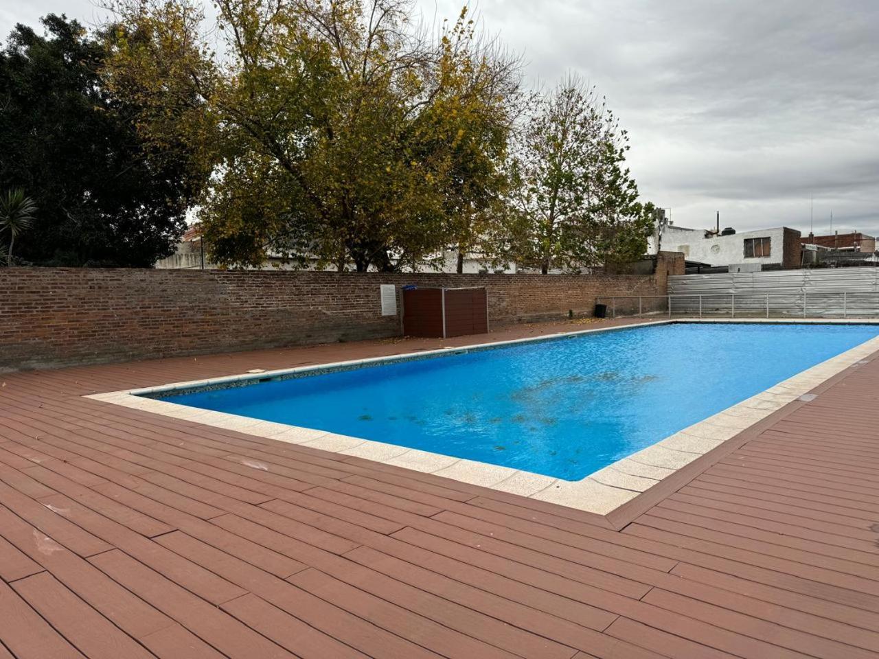 Depto Centrico con pileta y Parking