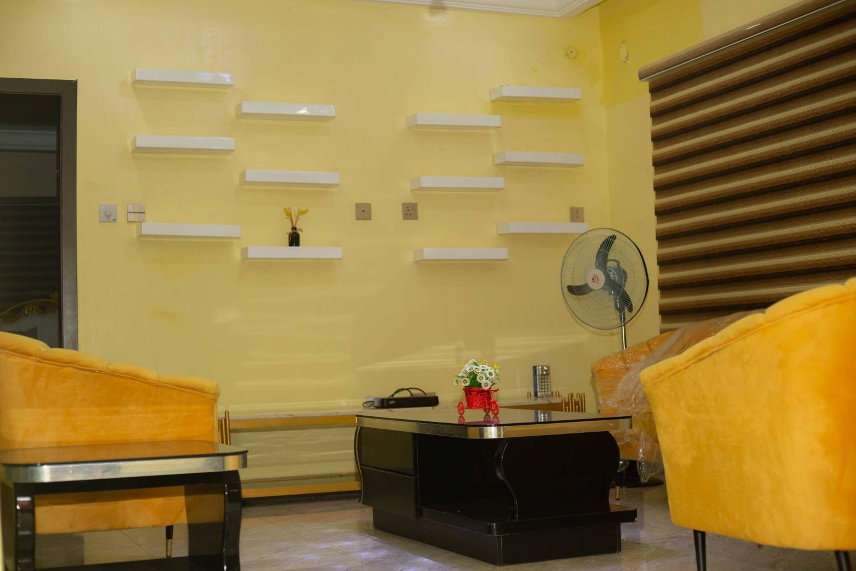 Cylop Apartment