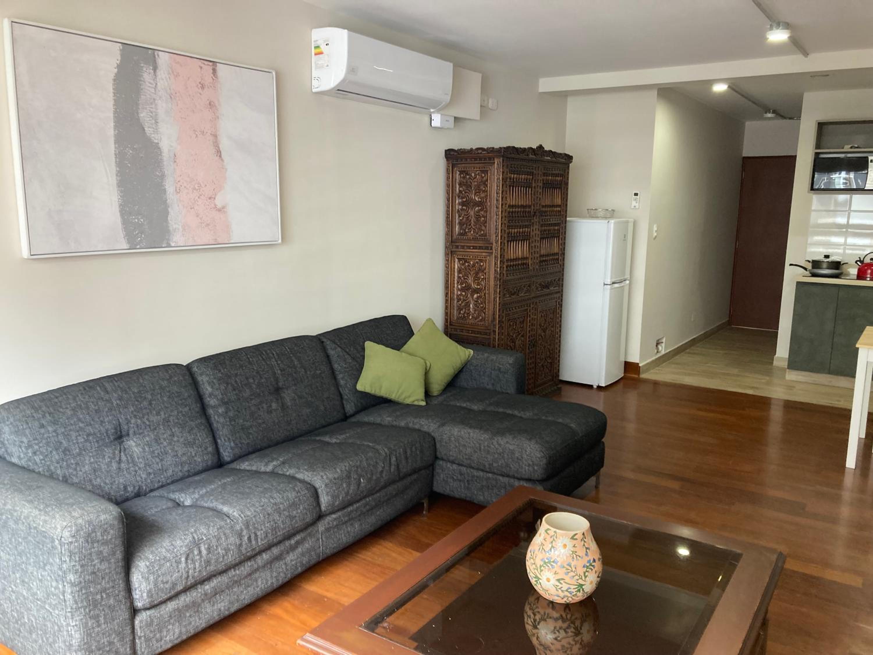 Apartamento completo y cómodo en Av Pardo Miraflores view 2