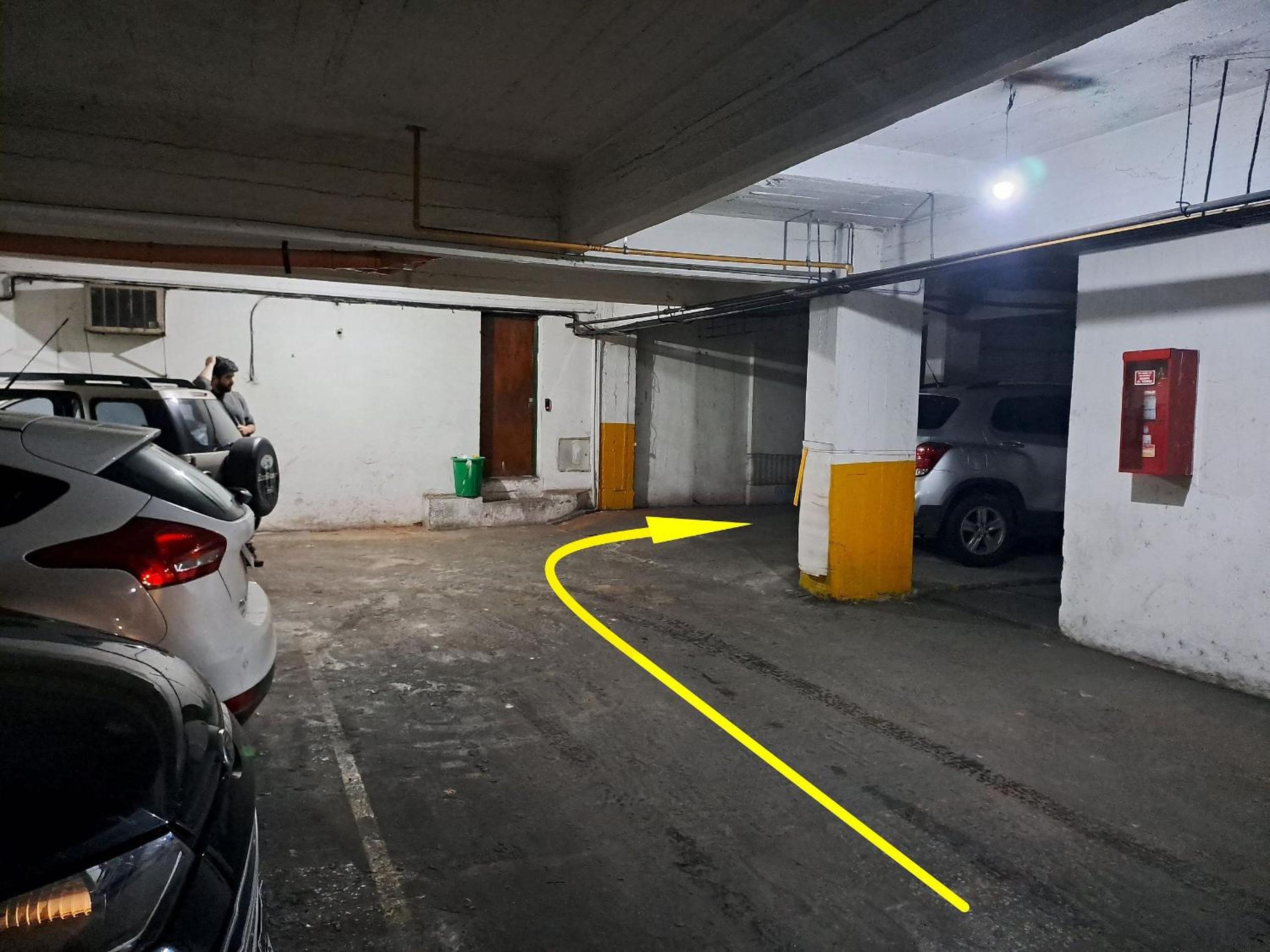 Hornera Rodi - Strategic location, parking, and pool