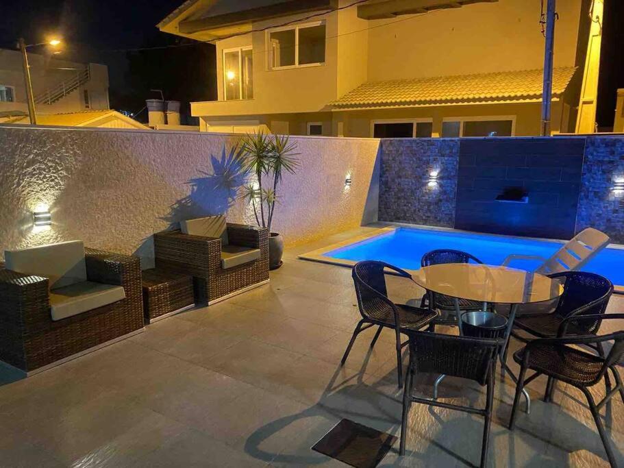 Casa 3 Condomínio Pé na Areia Ponta do Papagaio