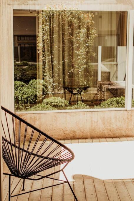 Bello departamento con patio en PB con amenities