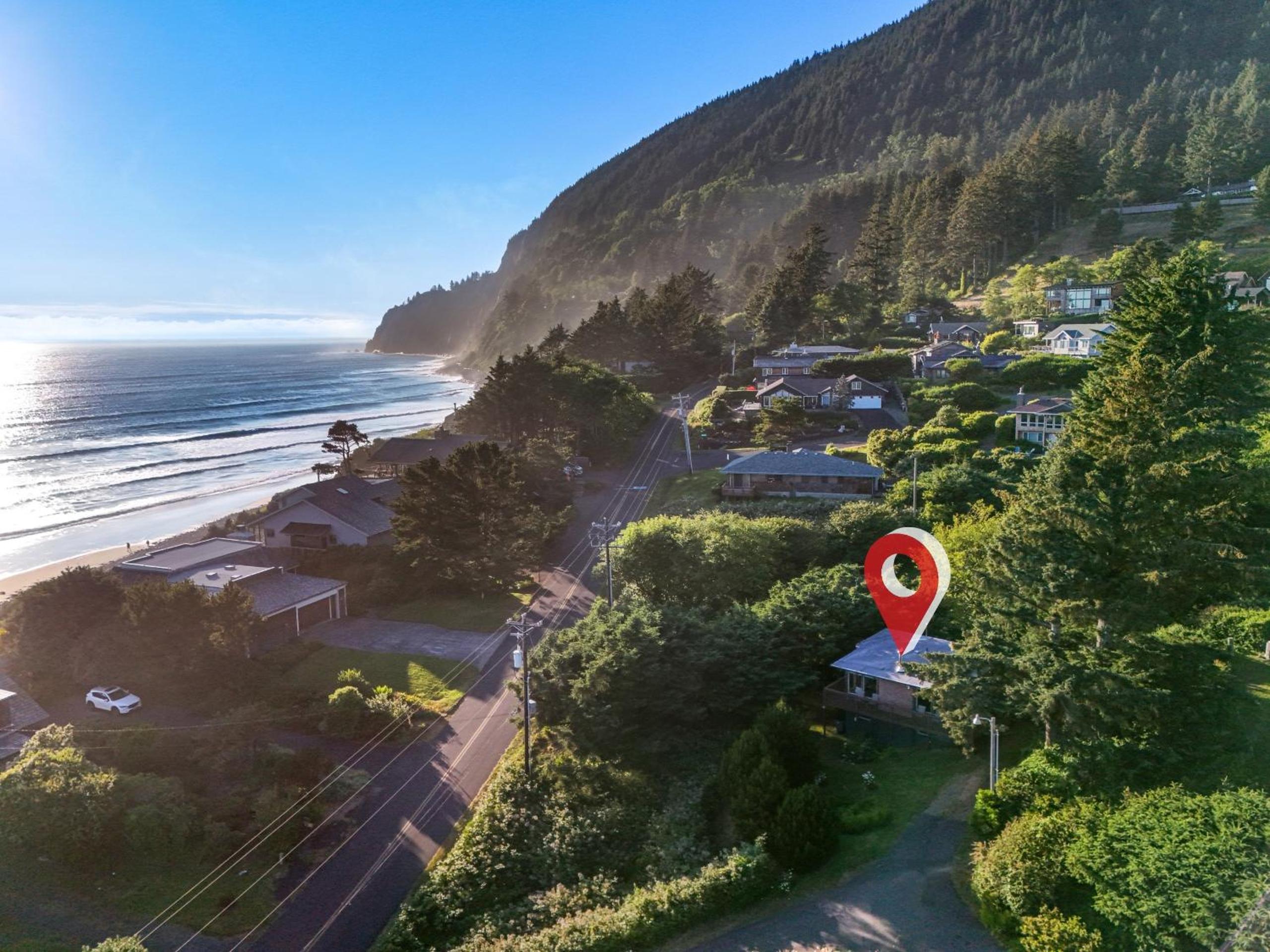 Manzanita Oceanview Retreat Pet Friendly Stay view 2