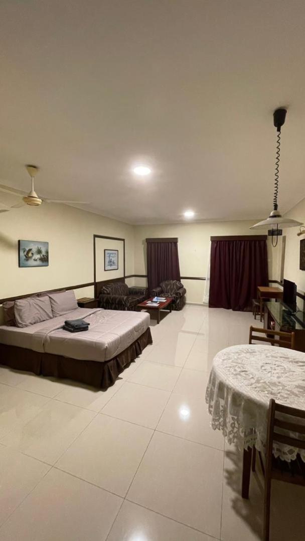 Damai Laut Serene Stay Studio Lumut photo 5