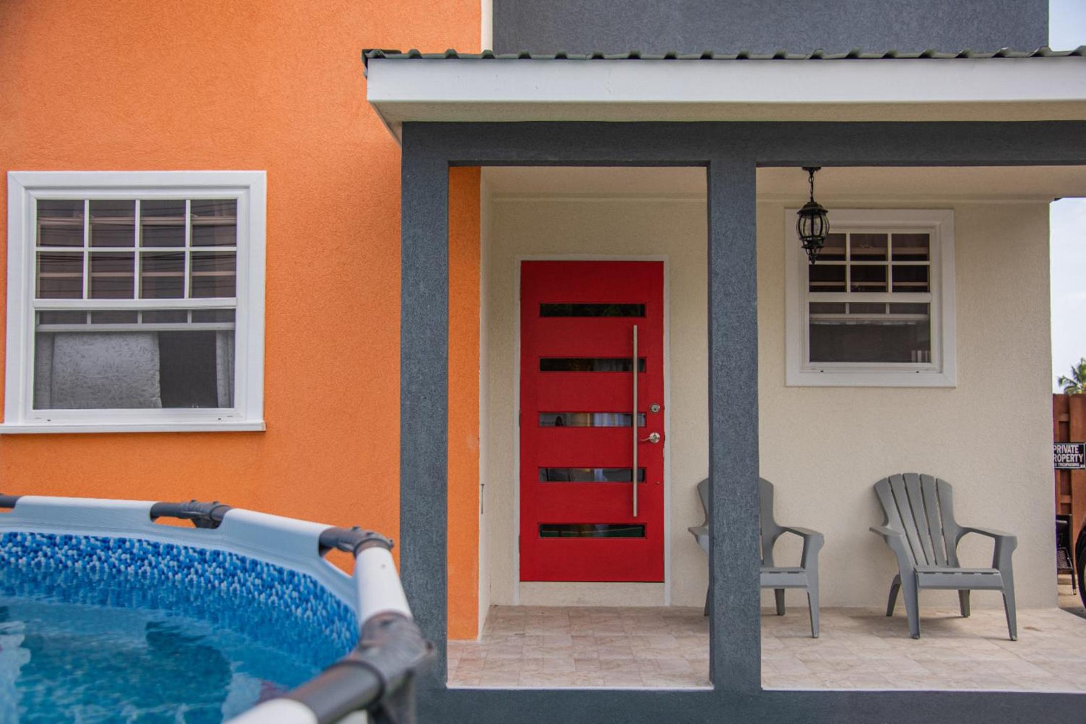 A relaxing retreat a few steps from the sun-soaked Dover Beach and the vibrant S