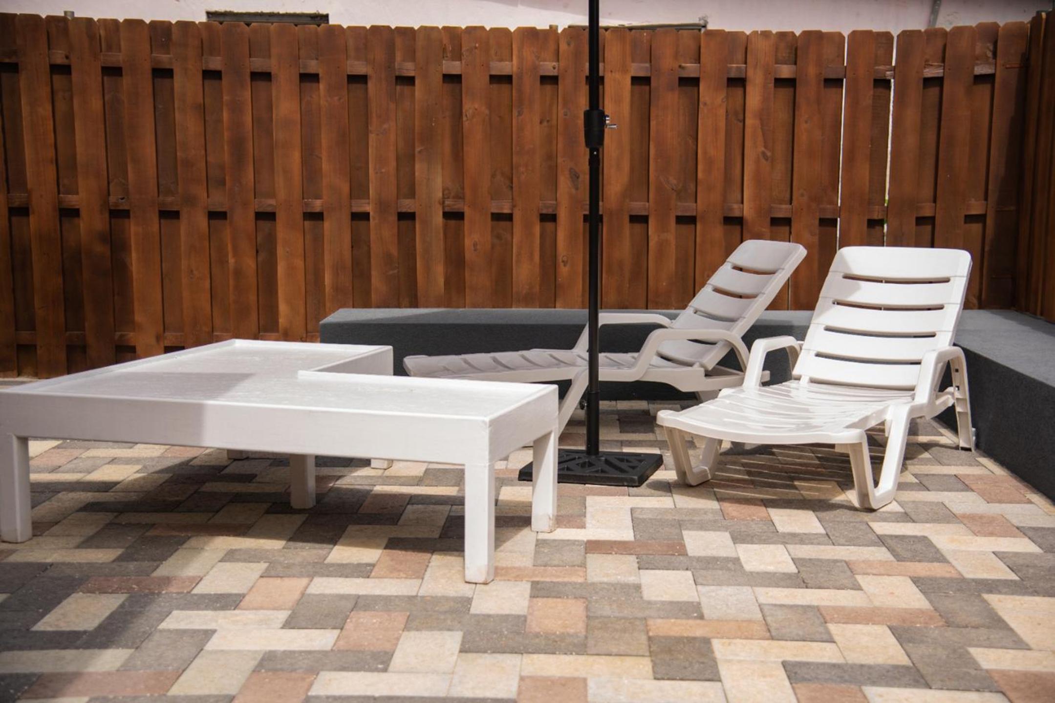 A relaxing retreat a few steps from the sun-soaked Dover Beach and the vibrant S