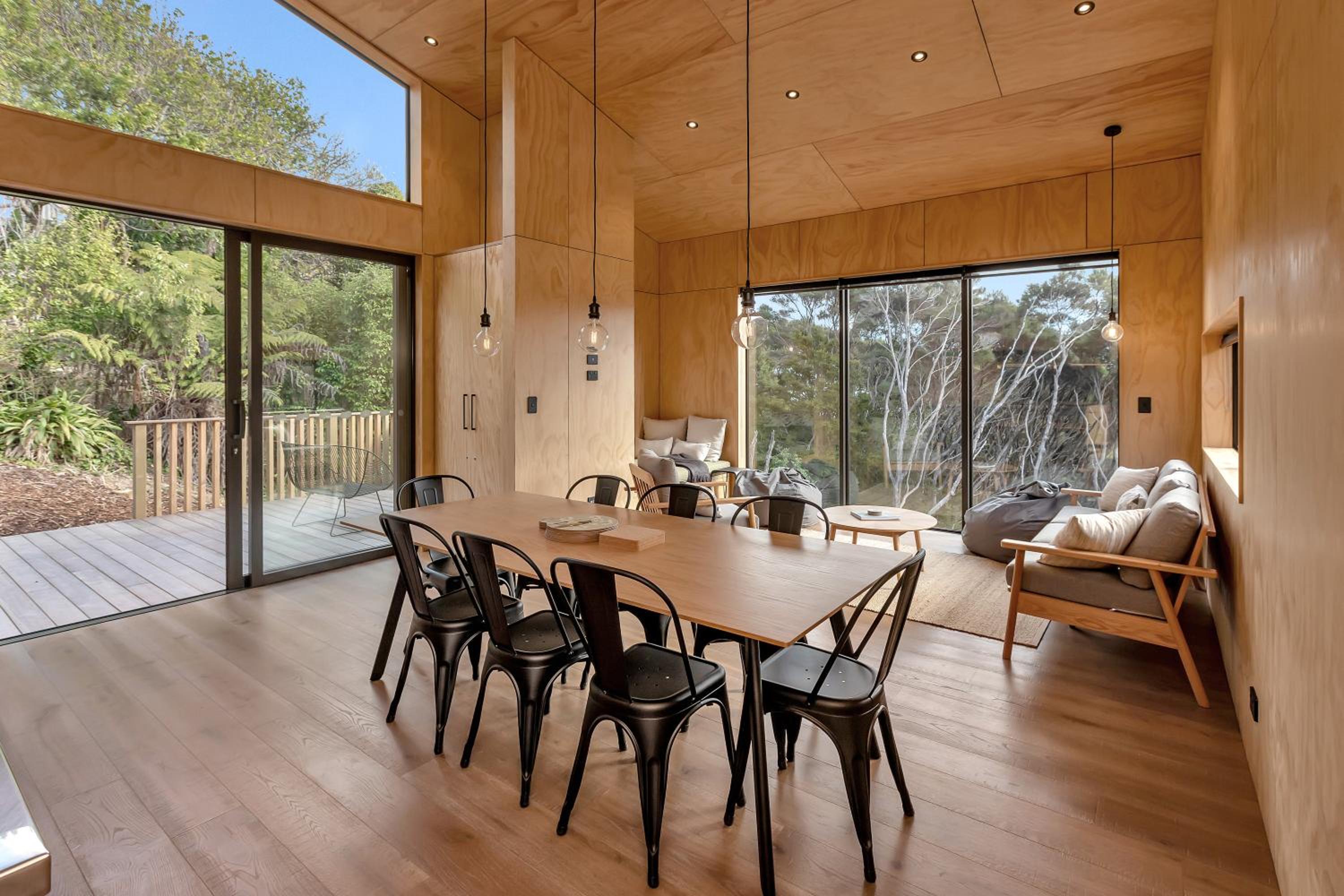 Titore Bach - Russell Holiday Home view 4
