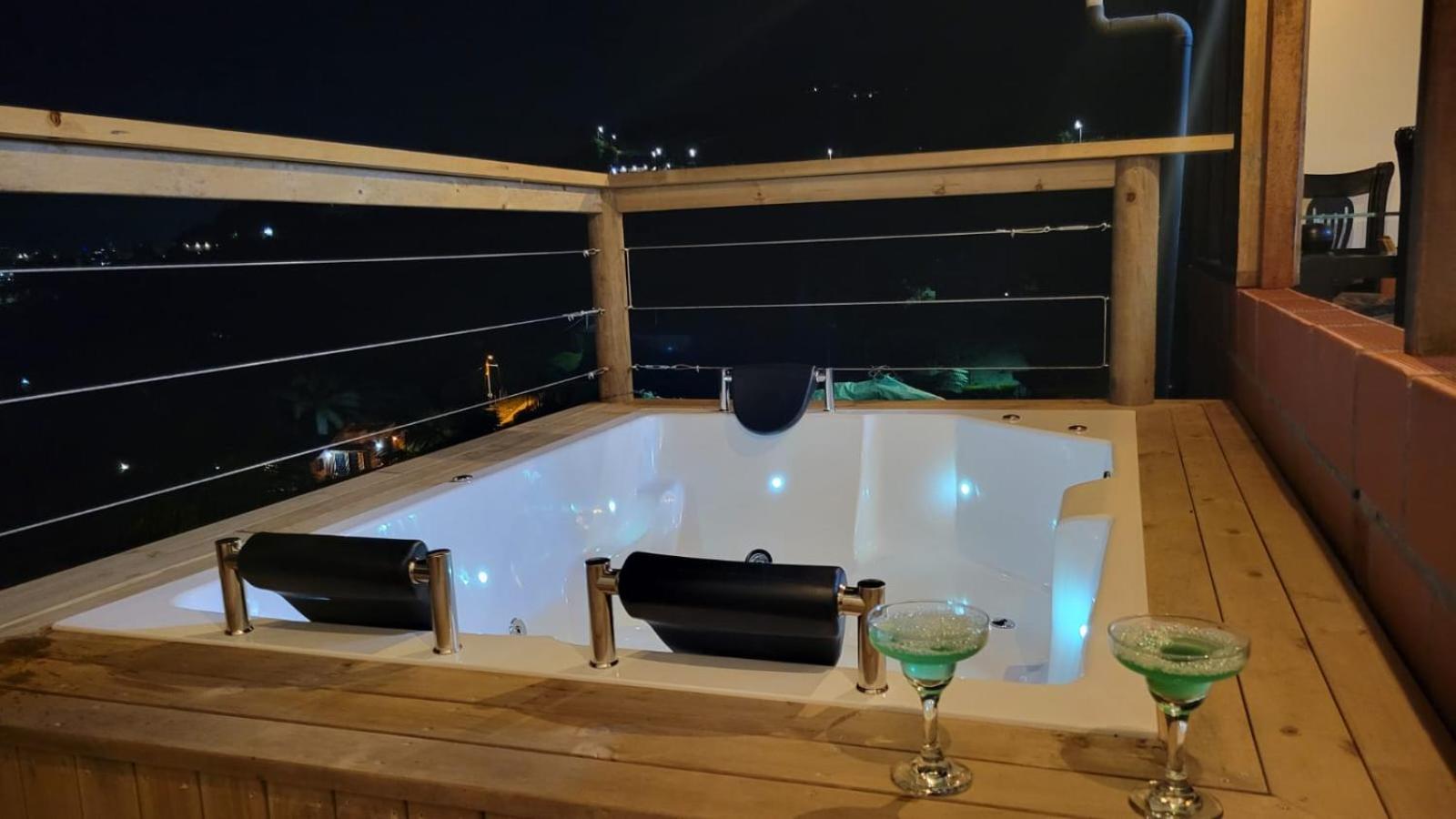 EDYMA Cabaña con JACUZZI