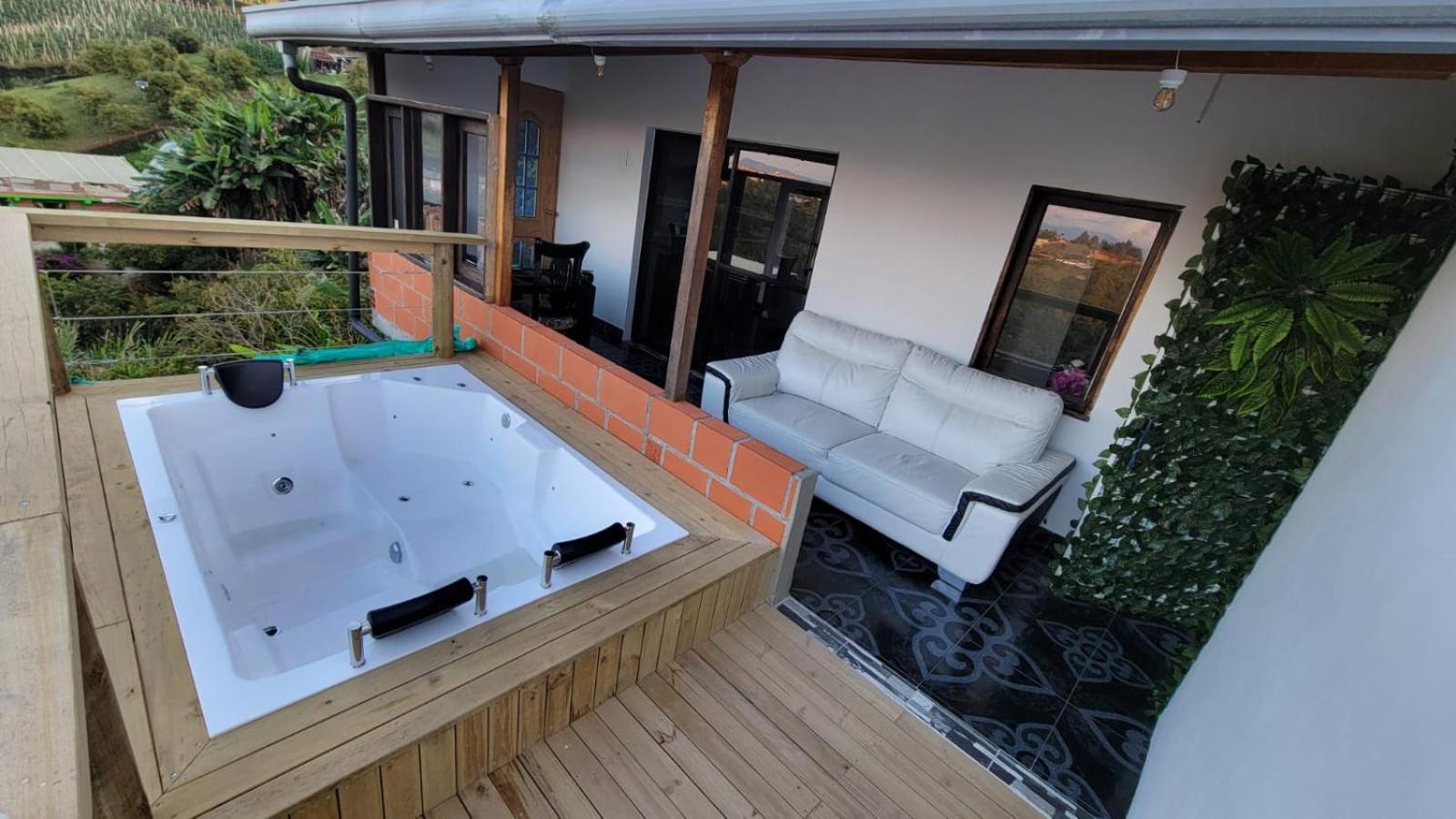 EDYMA Cabaña con JACUZZI