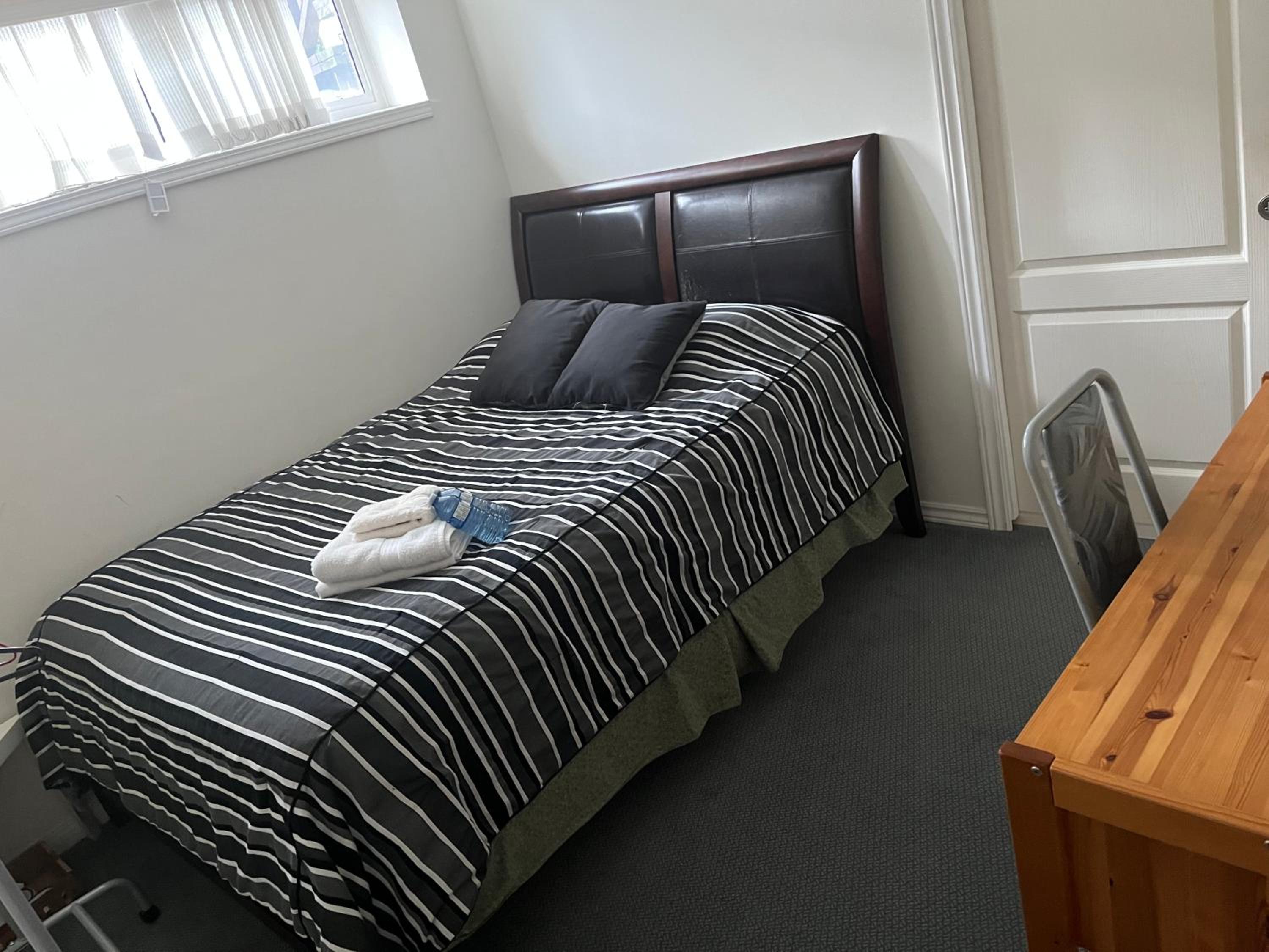 Near Downtown YVR -2 Bedroom private suite