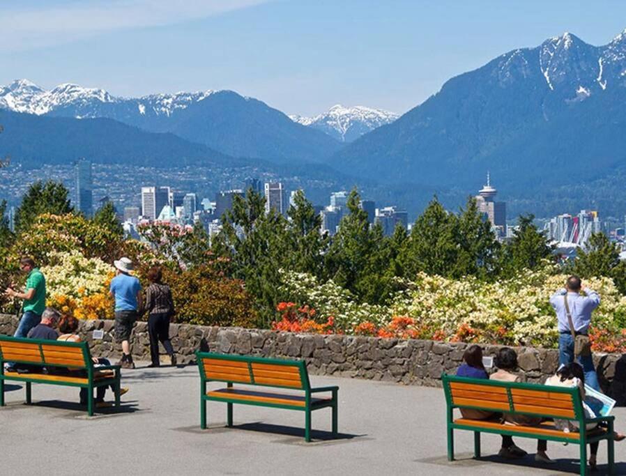 Near Downtown YVR -2 Bedroom private suite