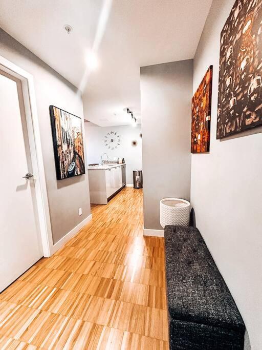 Water Views, Sub-Penthouse! Entire condo in Downtown Vancouver