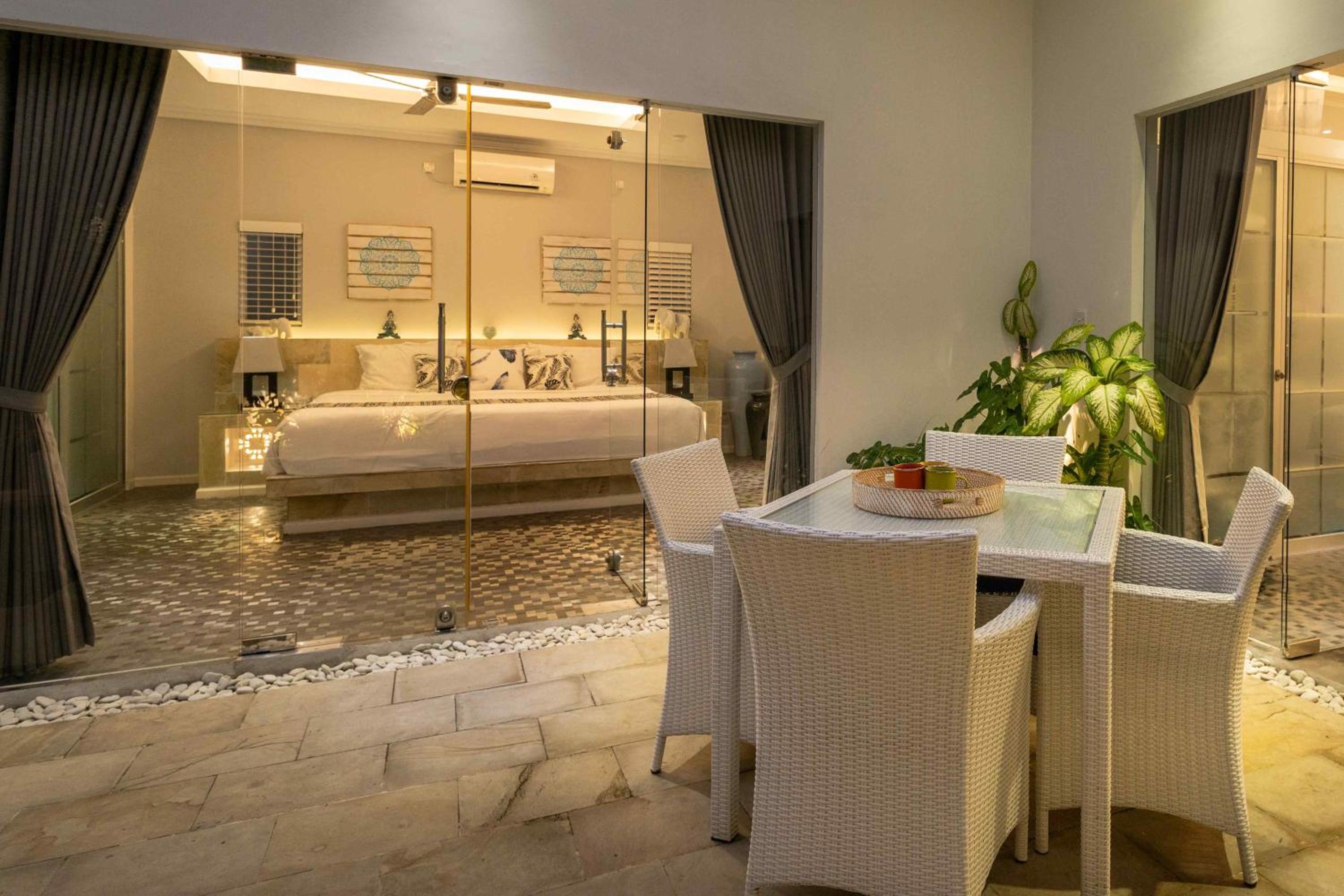 hotel room