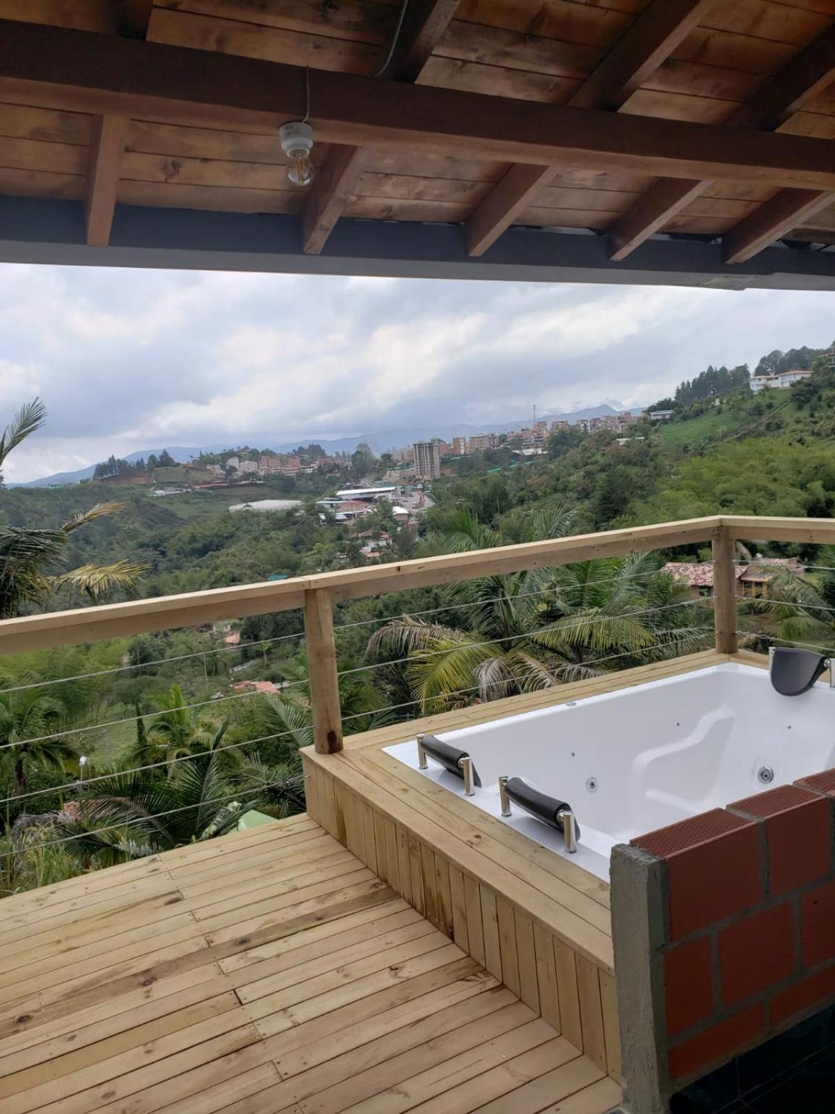 EDYMA Cabaña con JACUZZI