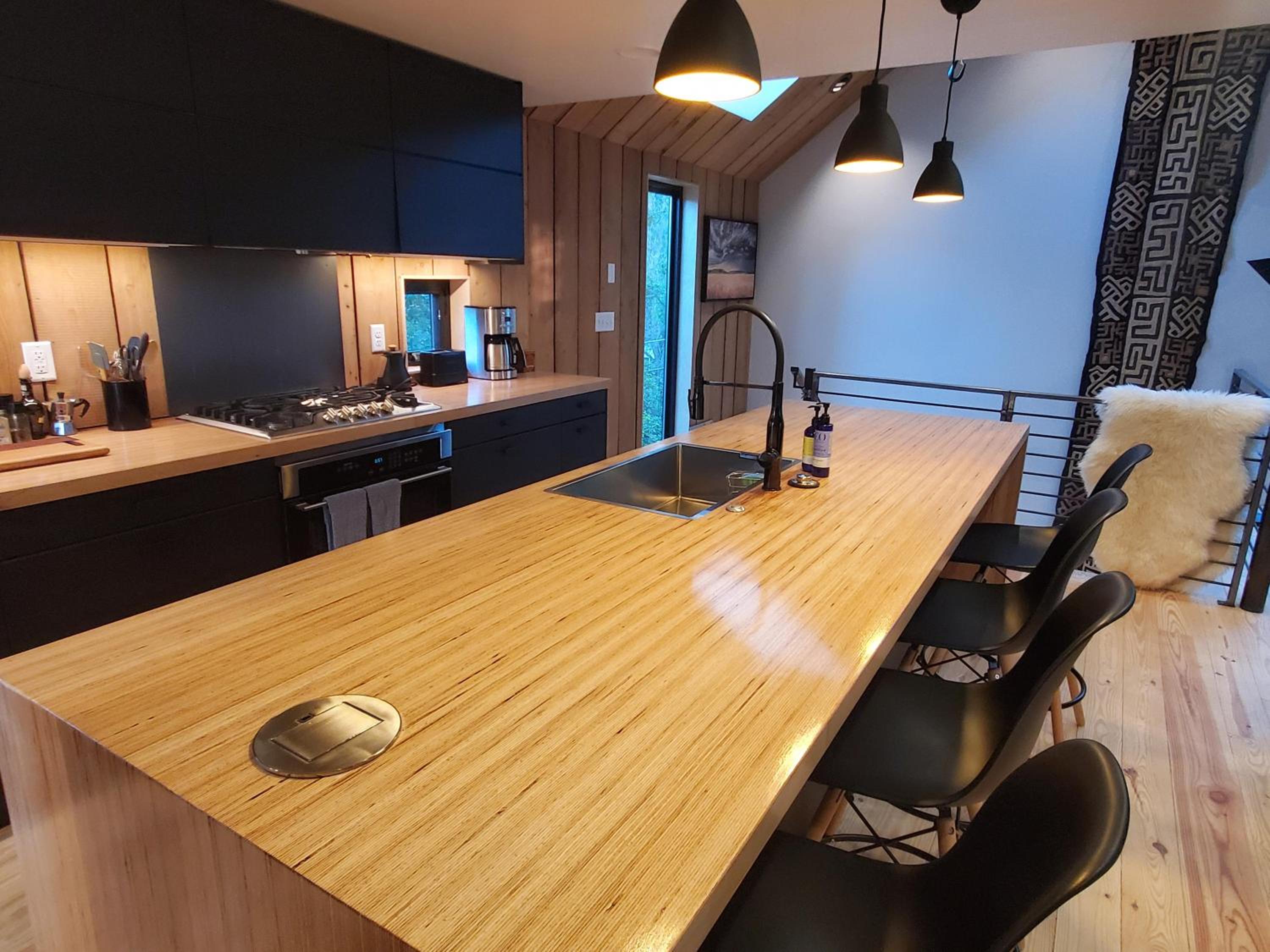 This Deluxe Modern New 3-Story Home With Central Ac Offers The Best Of Bozeman! view 4
