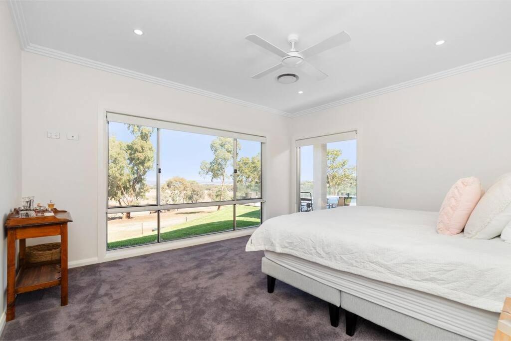 Nunkeri- A Country Oasis overlooking Wagga Wagga