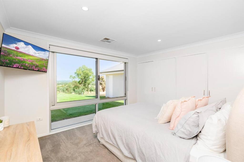 Nunkeri- A Country Oasis overlooking Wagga Wagga