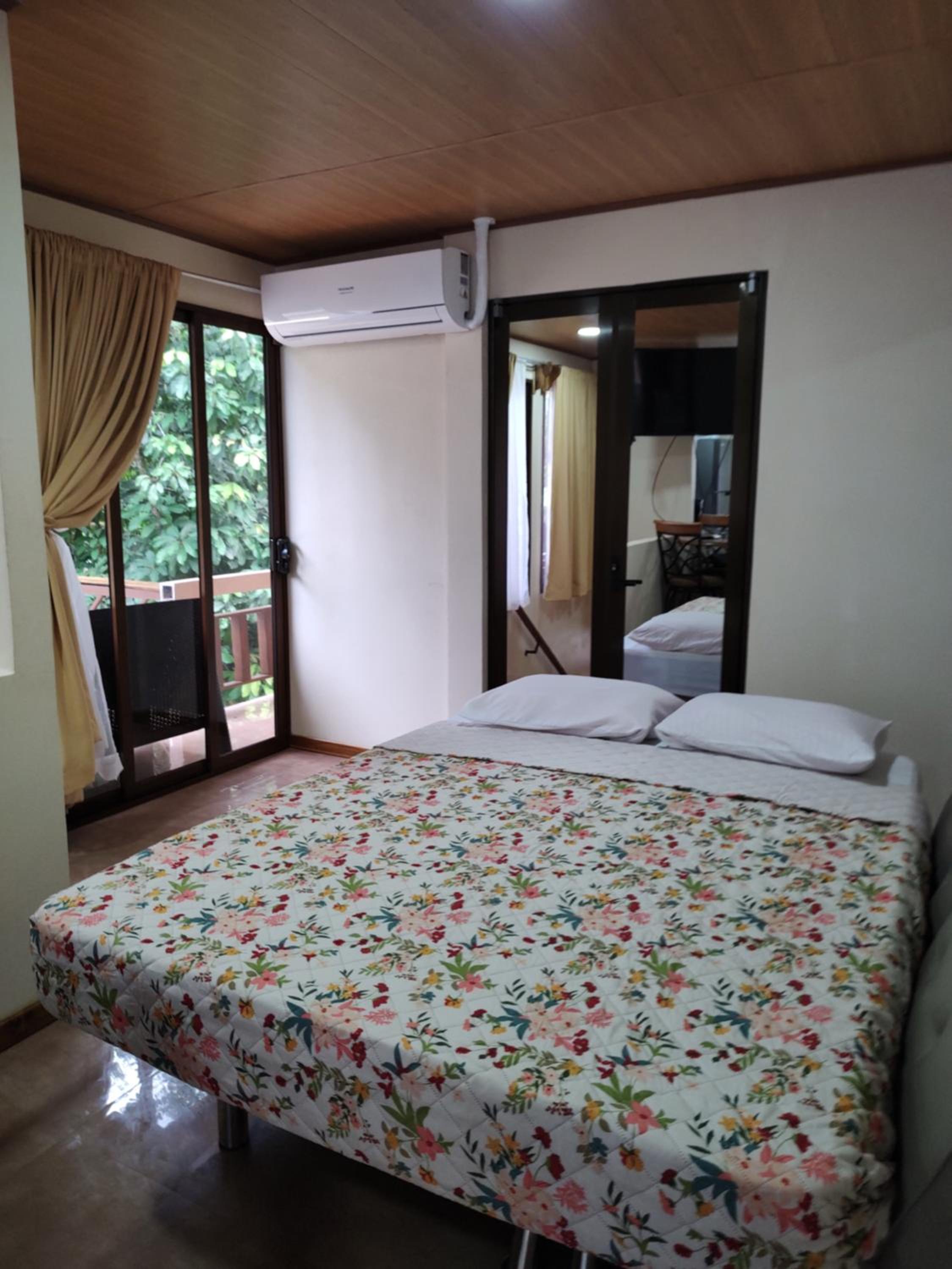 Cool Waters Jungle Deluxe Apartments